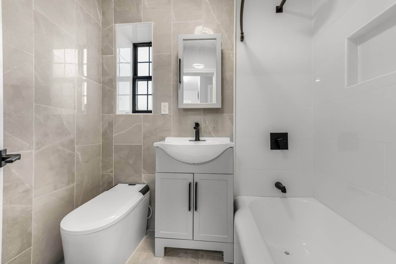 #10 photo, 144-20  78th Rd, #3J, Flushing , NY 11367