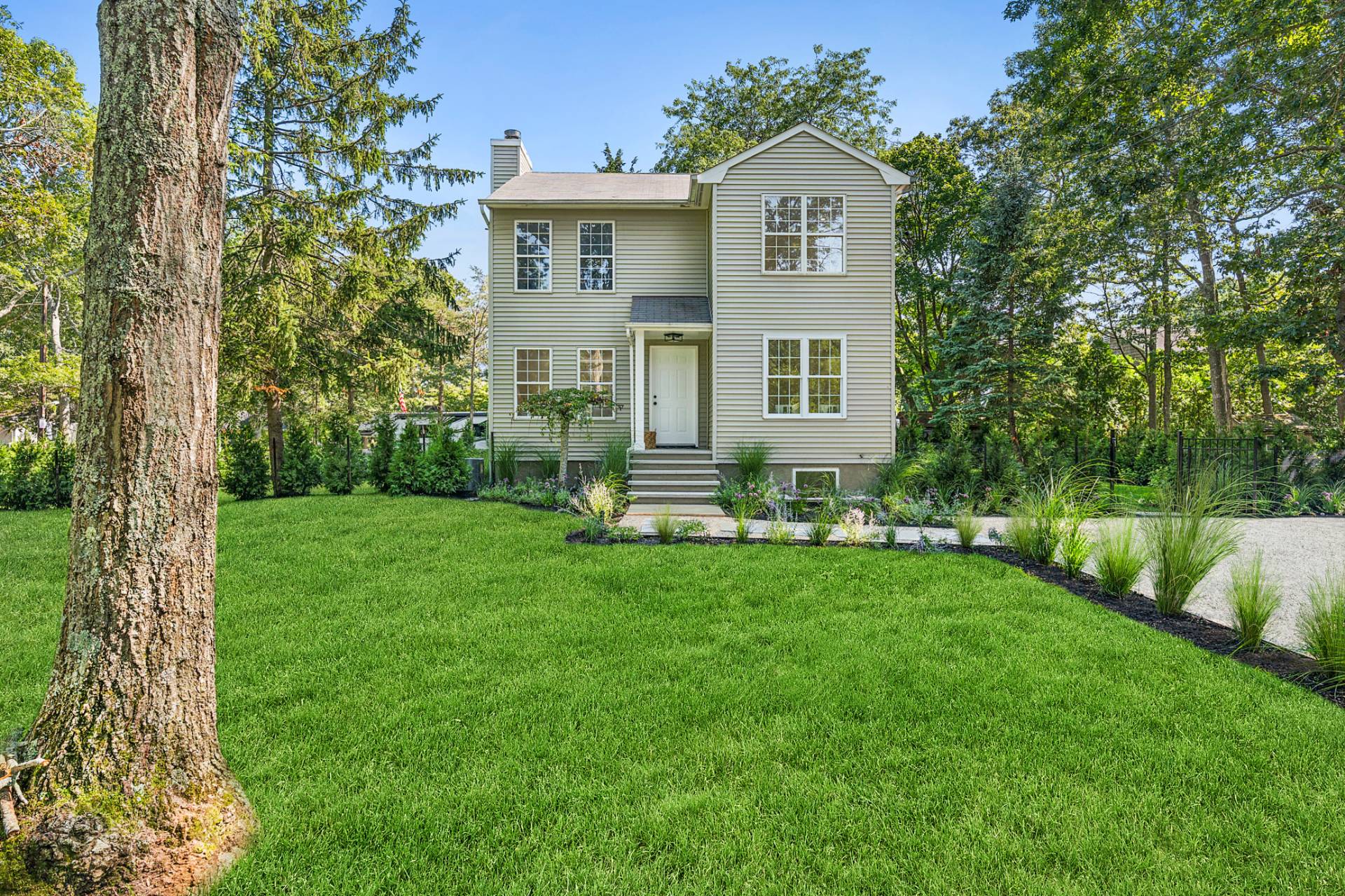 #18 photo, 13 Shore Road, Hampton Bays , NY 11946