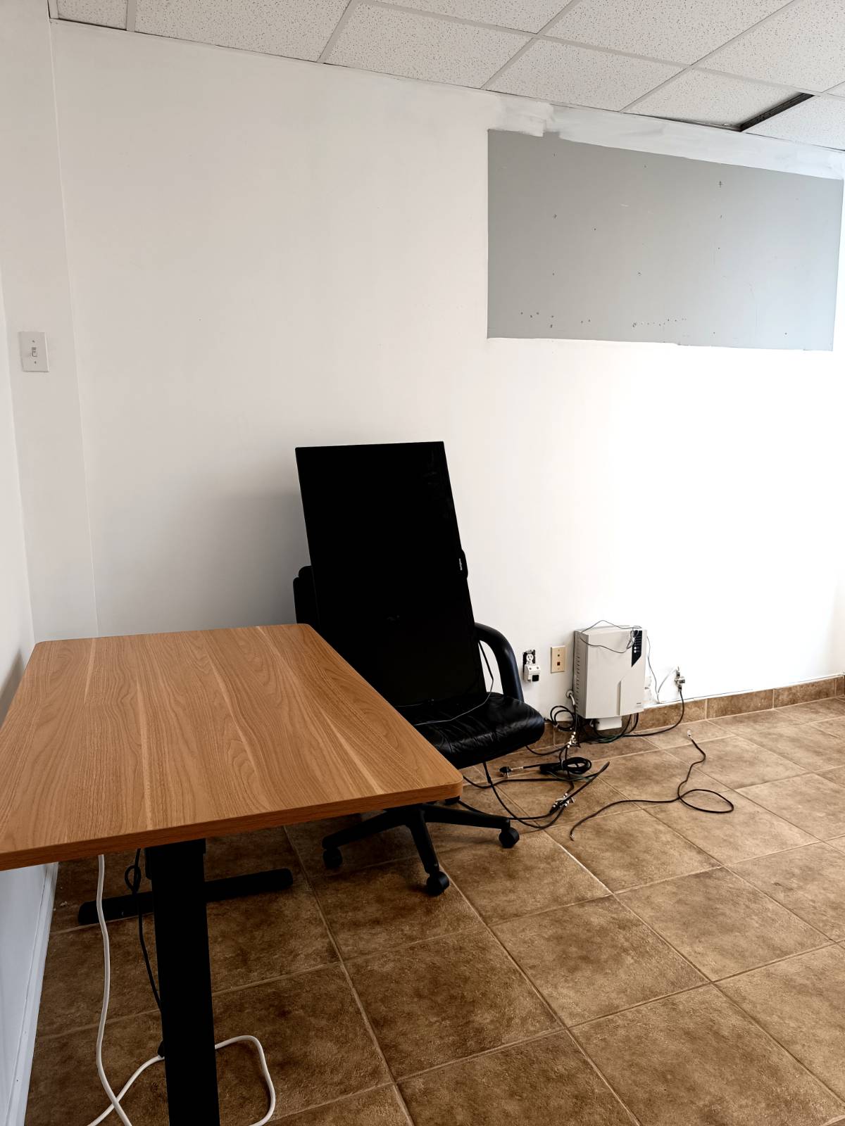 #9 photo, 1864 Clove Road, Staten Island , NY 10304