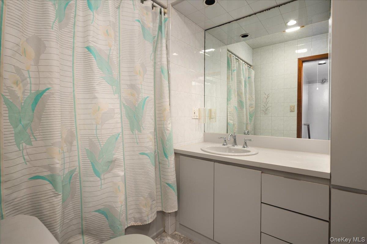 #17 photo, 6 Nelson Street, Elmont , NY 11003