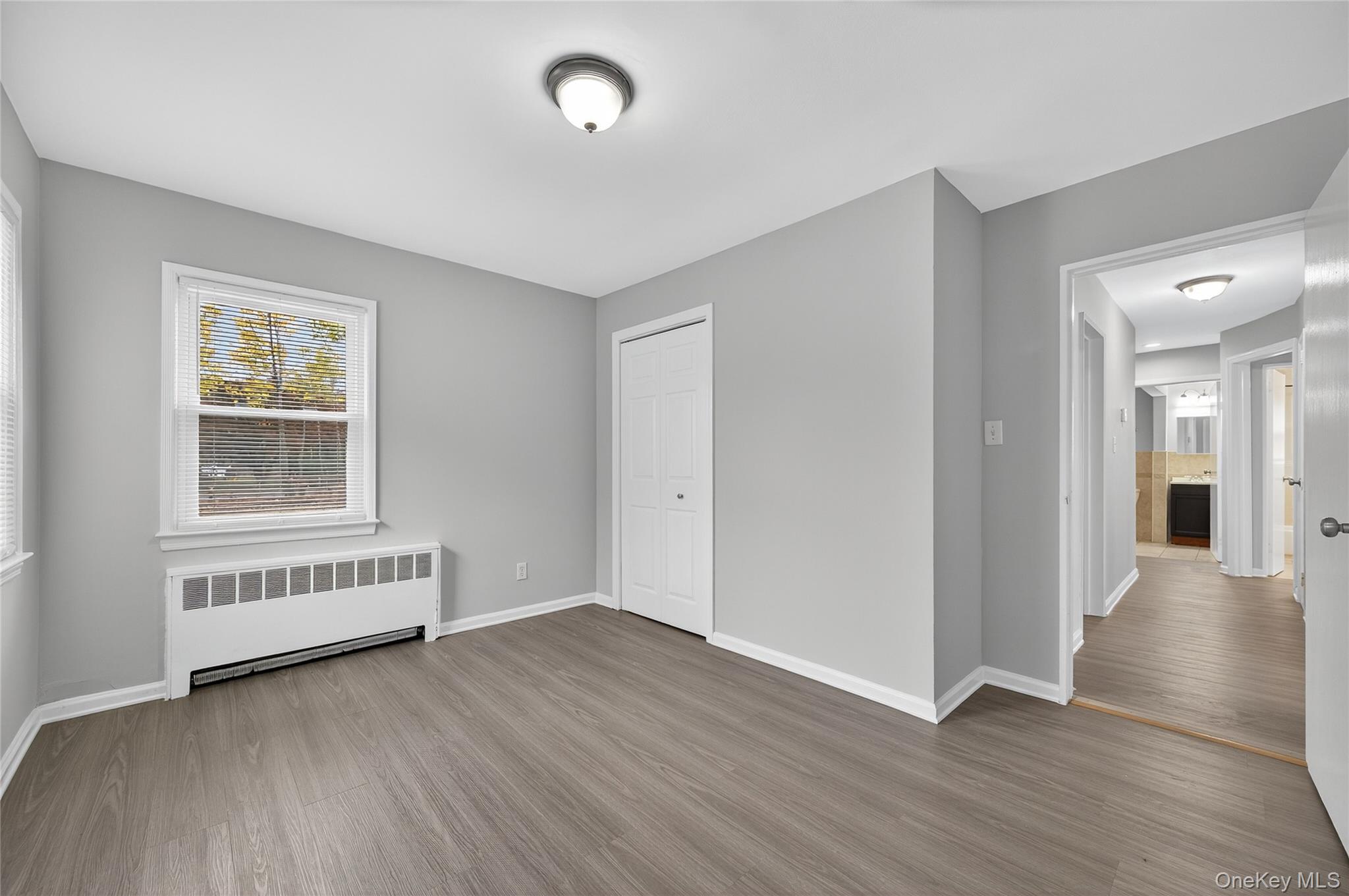 #9 photo, 552 Old Country Road, Plainview , NY 11803