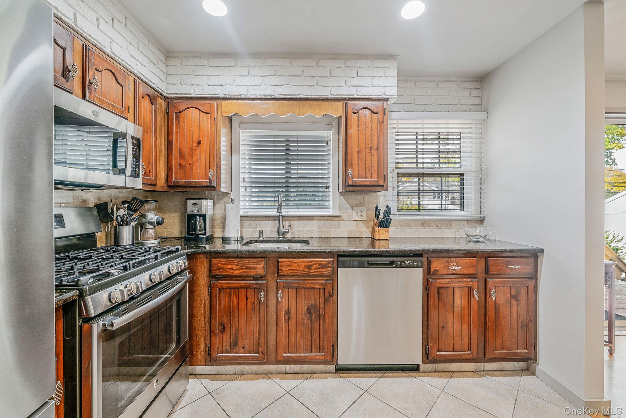 #17 photo, 266 Tree Road, Centereach , NY 11720