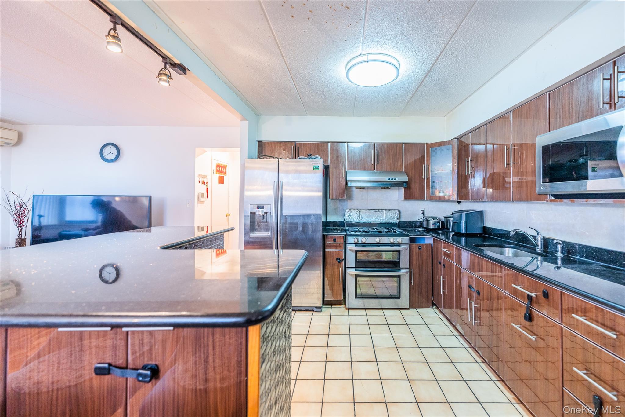 #10 photo, 136-24 Maple Ave Avenue, Flushing , NY 11355