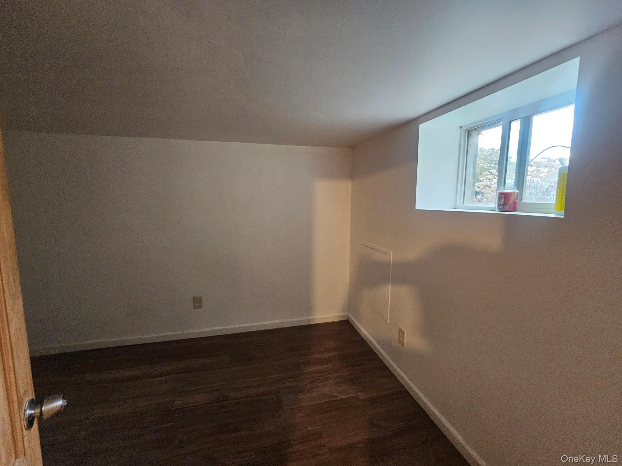 #18 photo, 11 Edgewood Avenue, サフォーク郡 Farmingville , NY 11738