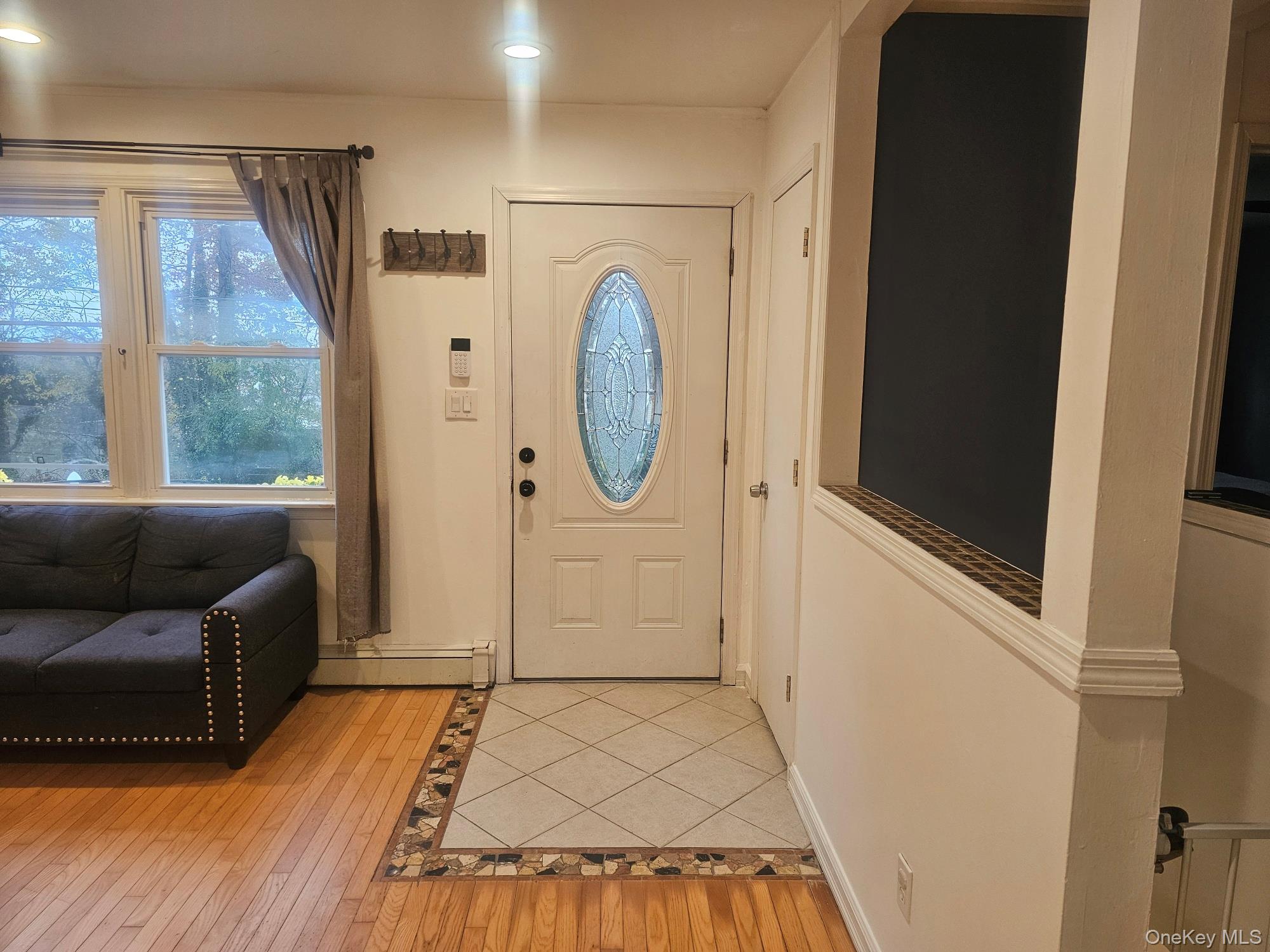 #2 photo, 11 Edgewood Avenue, サフォーク郡 Farmingville , NY 11738