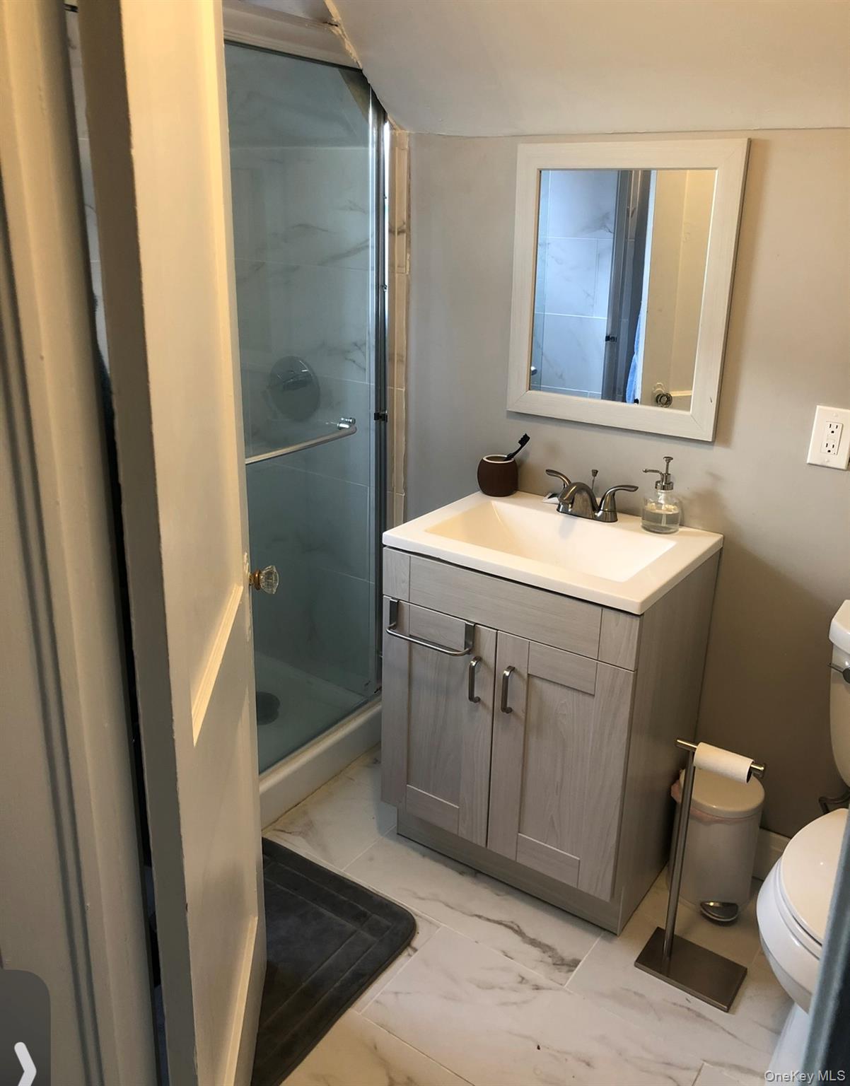 #7 photo, 41 lafayette Avenue, Westbury , NY 11590