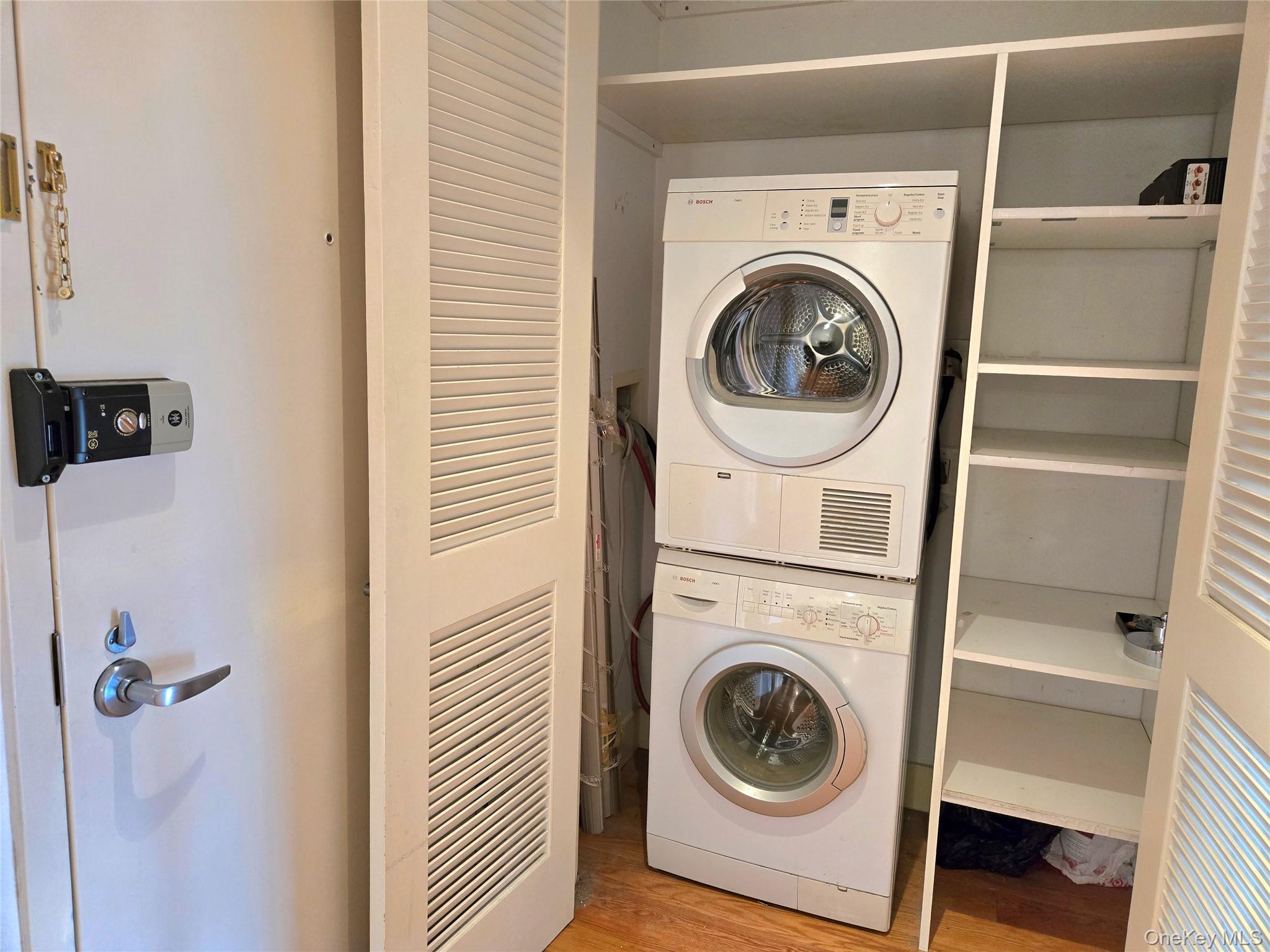 #17 photo, 140-21 32nd Avenue, Flushing , NY 11354