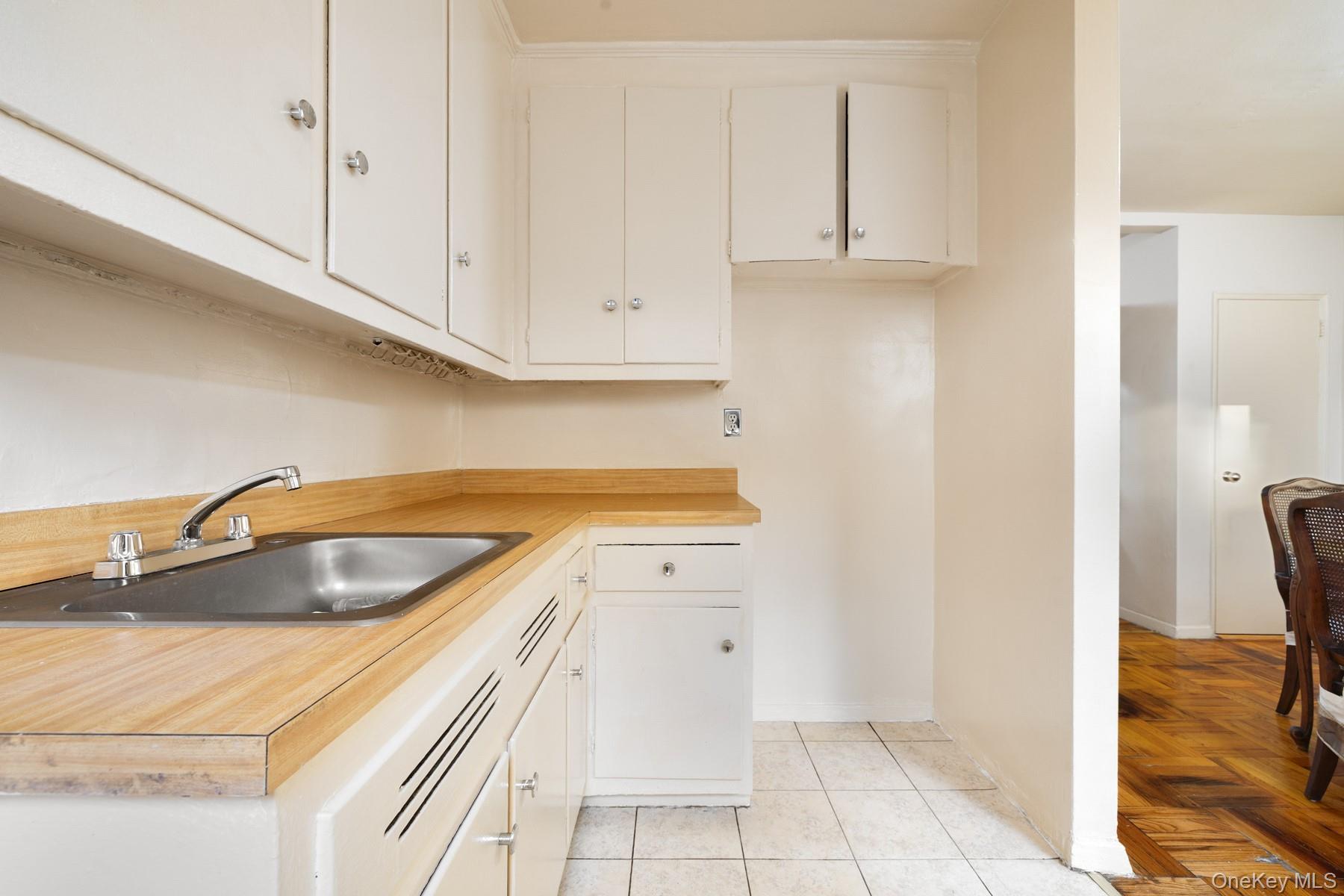 #12 photo, 3130 Grand Concourse, Bronx , NY 10458