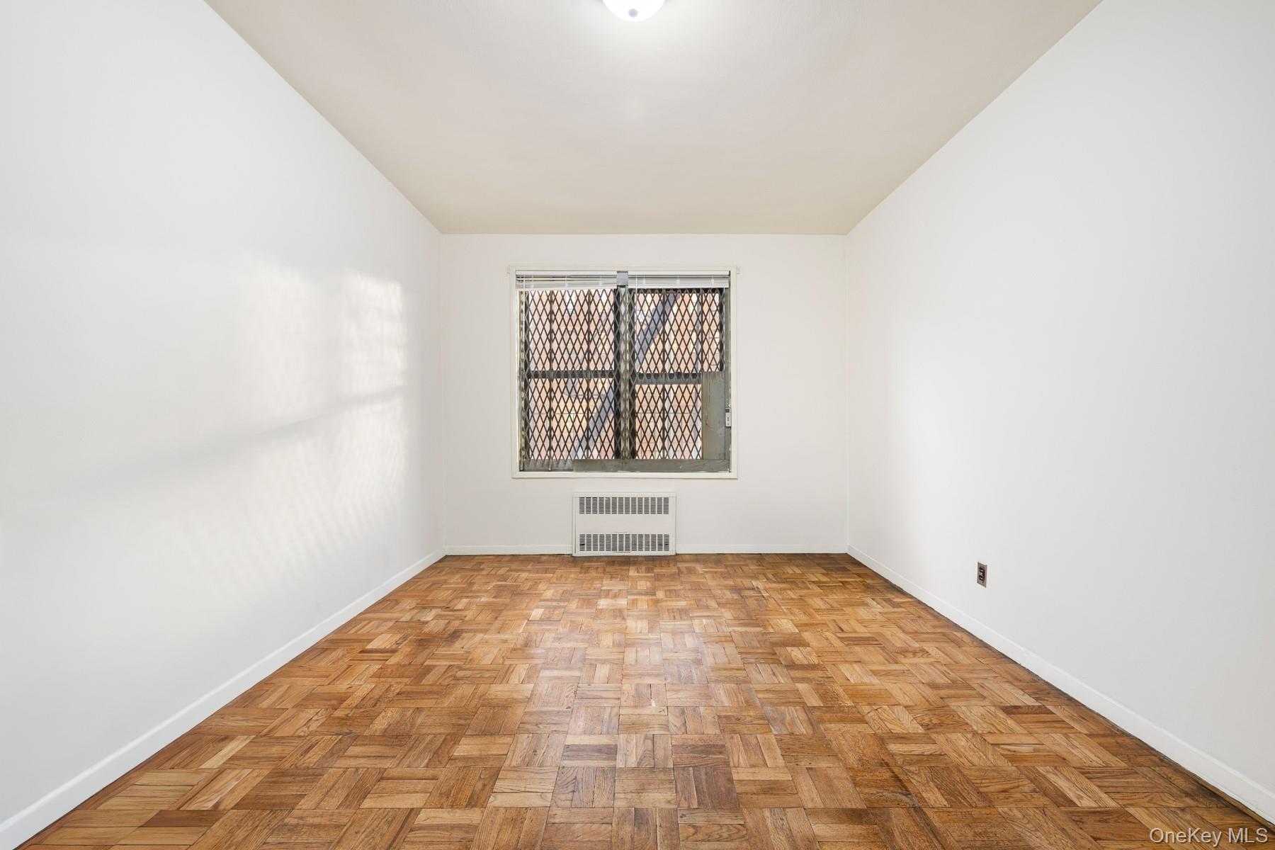 #18 photo, 3130 Grand Concourse, Bronx , NY 10458
