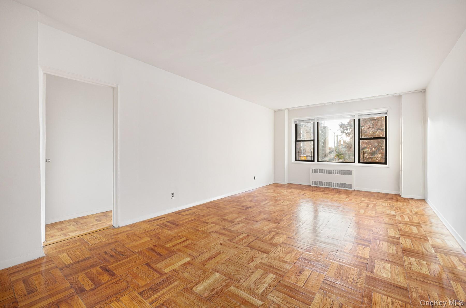 #5 photo, 3130 Grand Concourse, Bronx , NY 10458