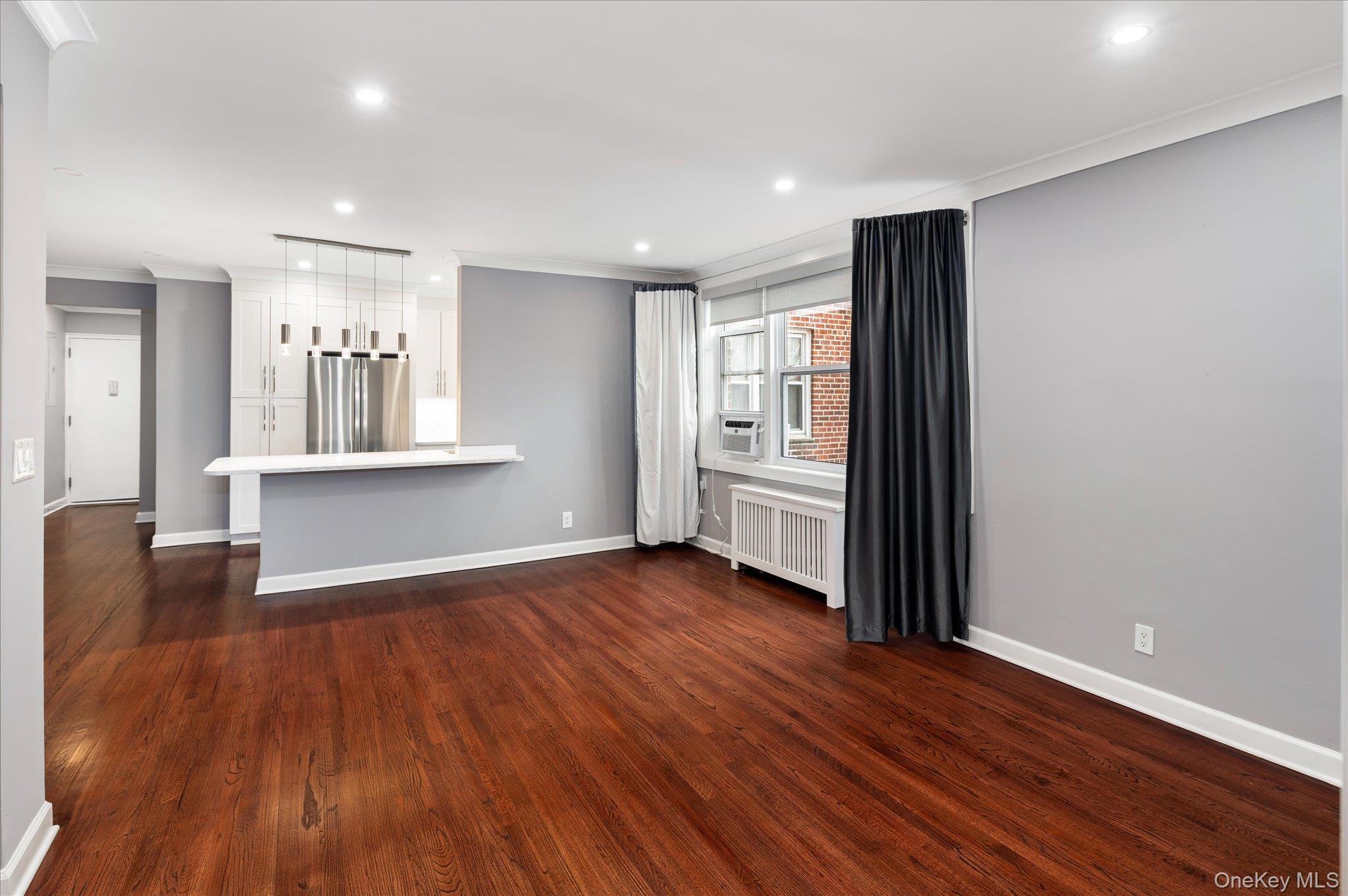 #10 photo, 1133 Midland Avenue, Bronxville , NY 10708