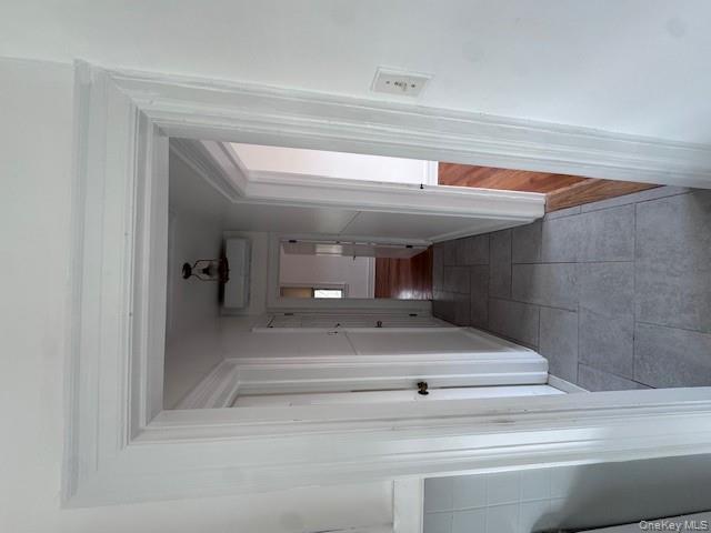 #8 photo, 530 Fourth Avenue, Pelham , NY 10803