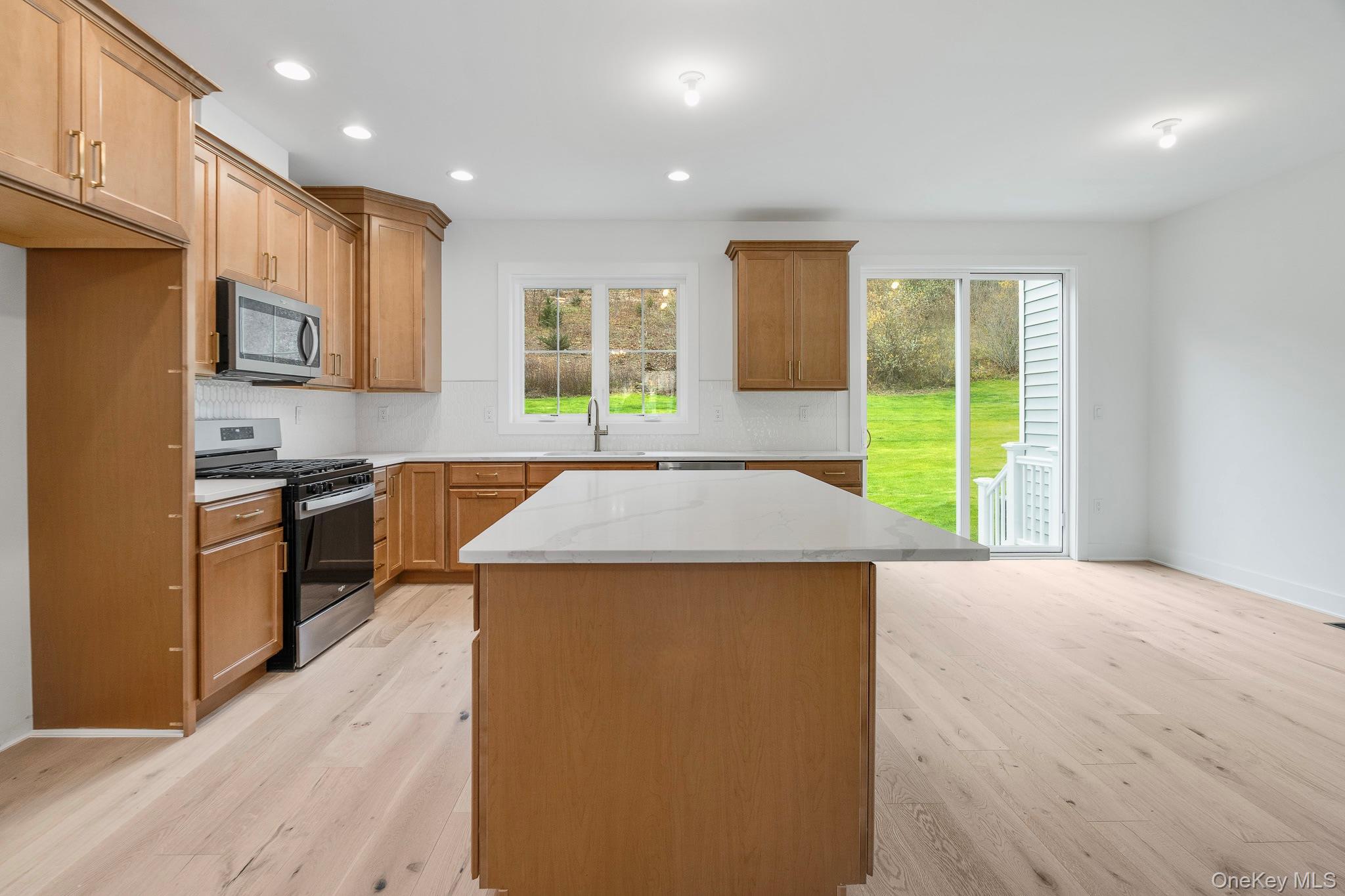 #10 photo, 4044 Chestnut Ridge Road, Fishkill , NY 12524