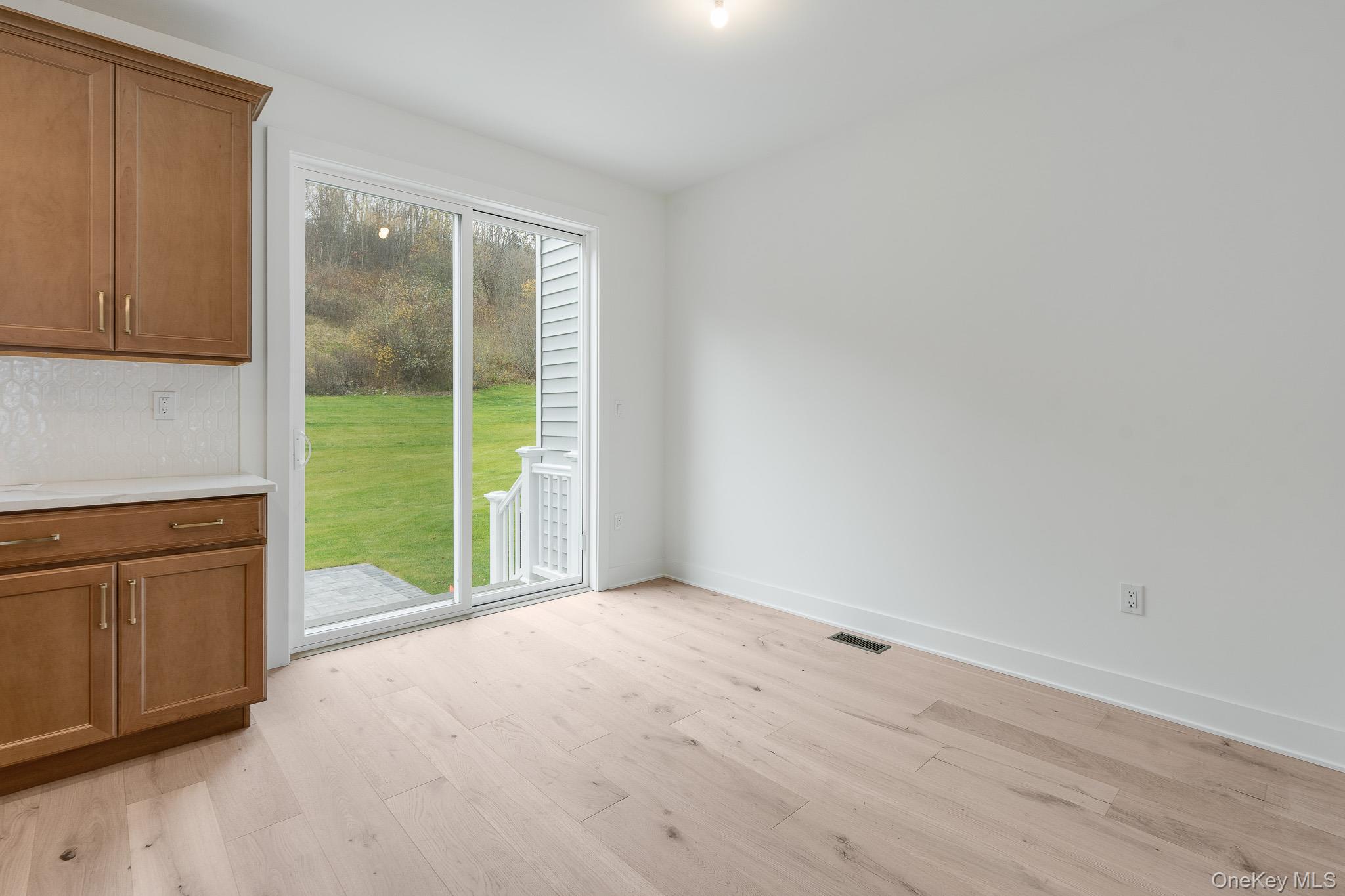 #4 photo, 4044 Chestnut Ridge Road, Fishkill , NY 12524