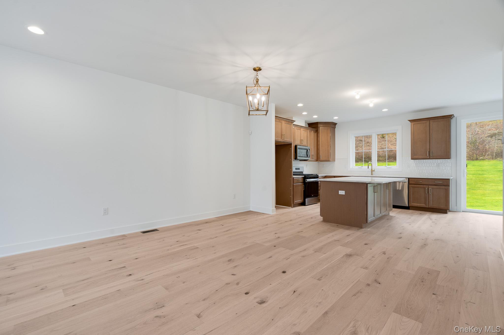 #8 photo, 4044 Chestnut Ridge Road, Fishkill , NY 12524