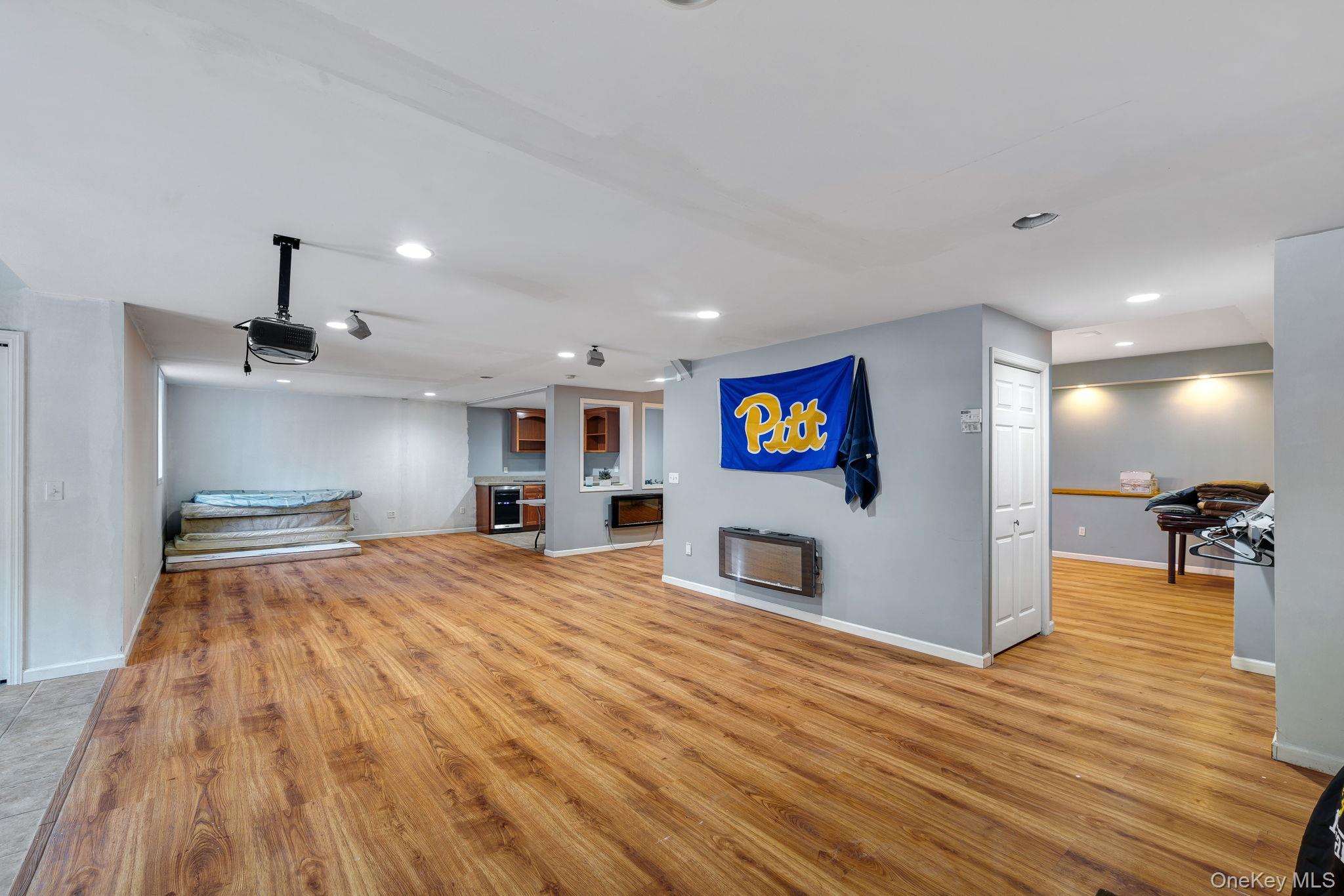 #13 photo, 1010 Pine View, New Windsor , NY 12553