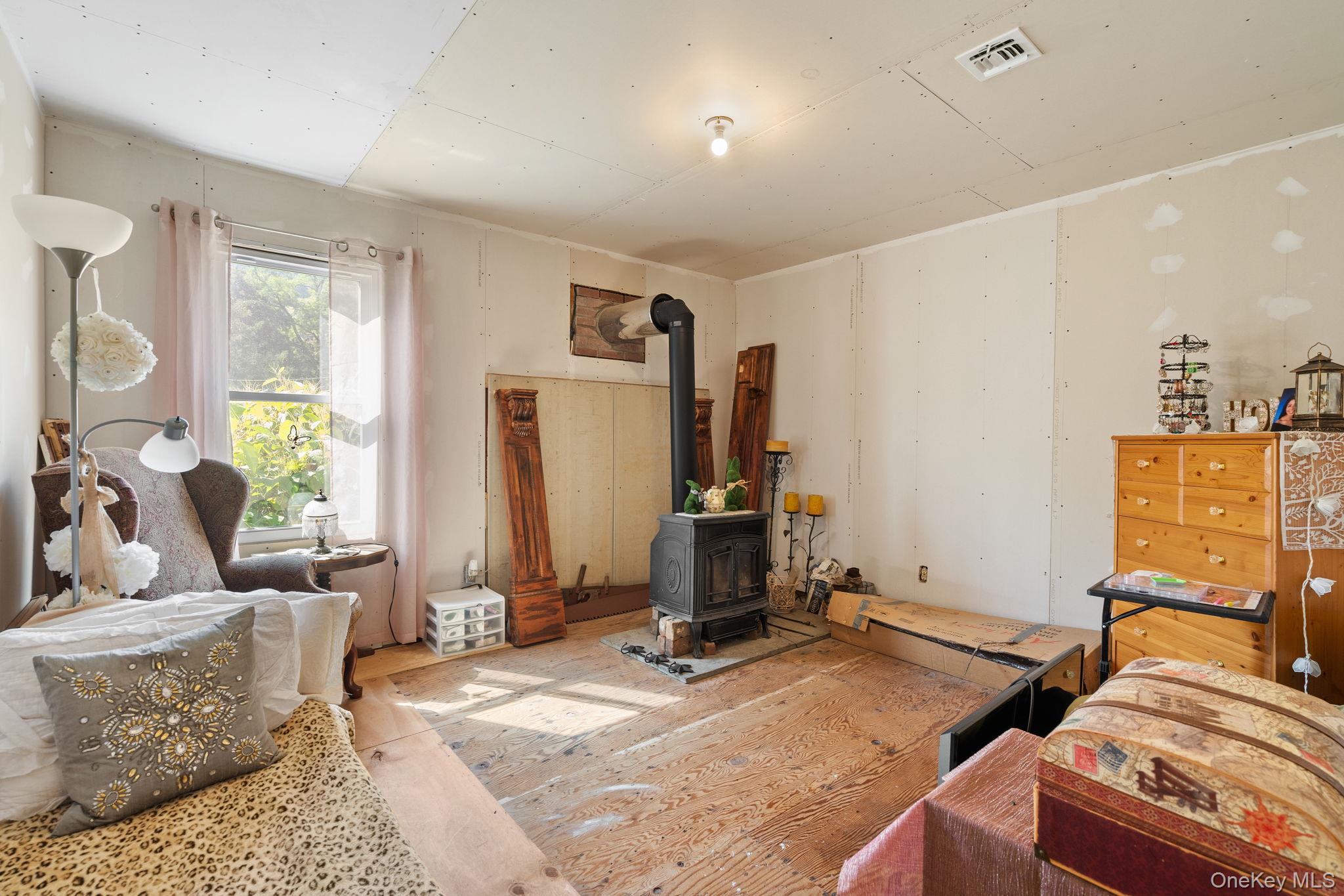 #17 photo, 11625 State Route 97, Long Eddy , NY 12760