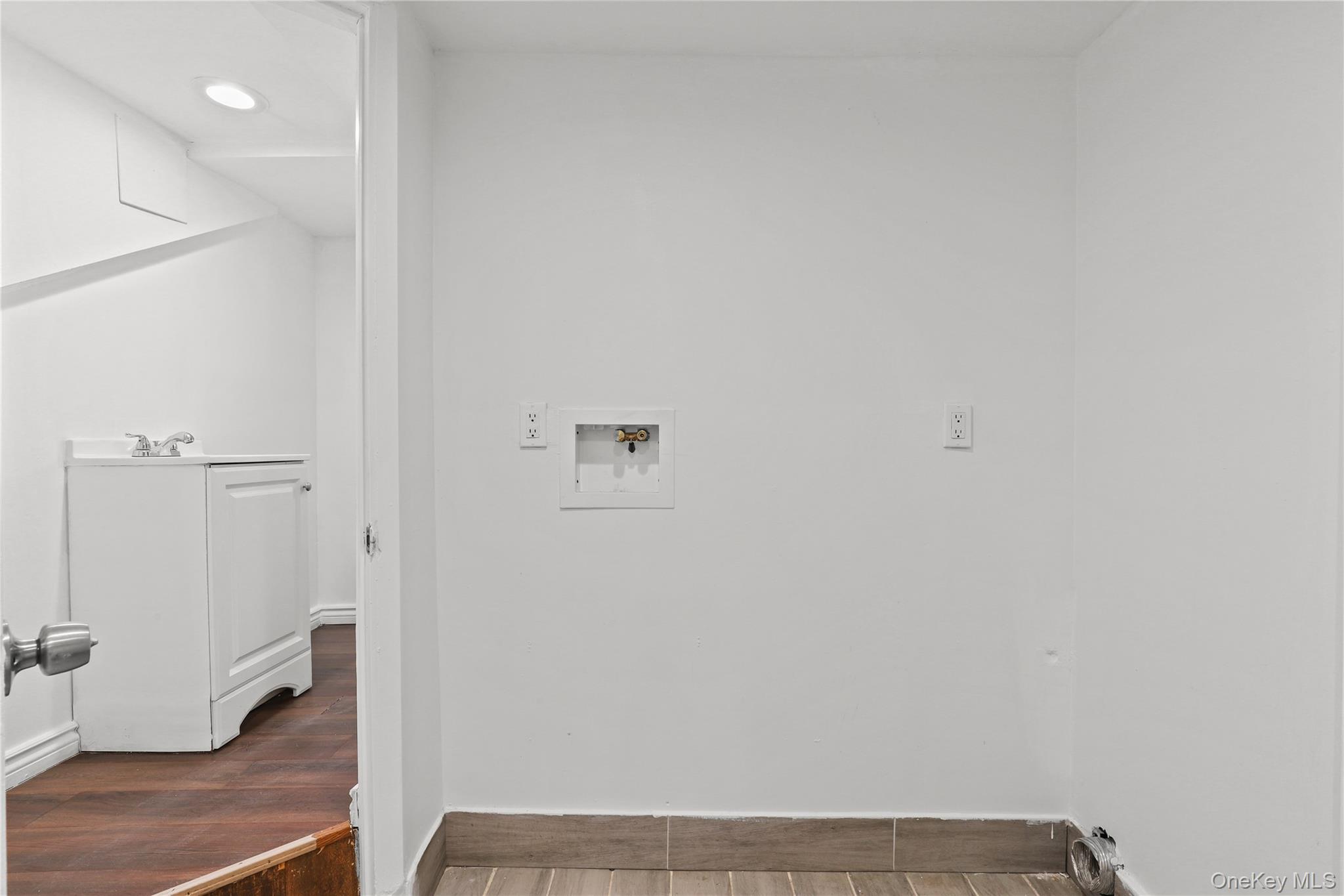 #12 photo, 1631 Paulding Avenue, Bronx , NY 10462