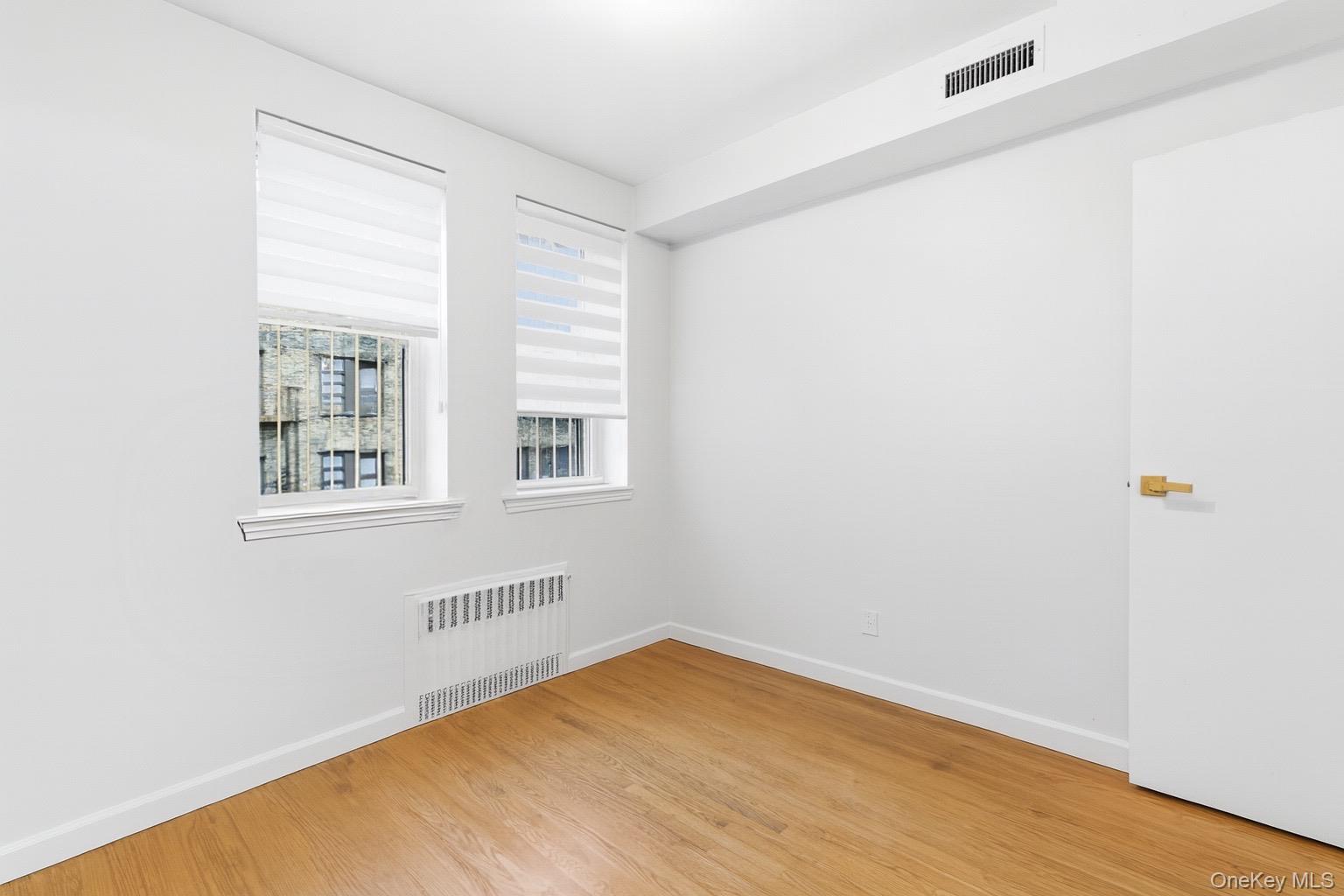 #4 photo, 1323 46th Street, ব্রুকলিন Brooklyn , NY 11219