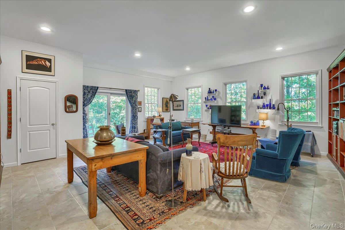 #19 photo, 20 Overlook Drive, Call Listing Agent , PA 18405