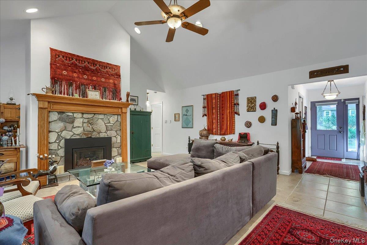 #7 photo, 20 Overlook Drive, Call Listing Agent , PA 18405