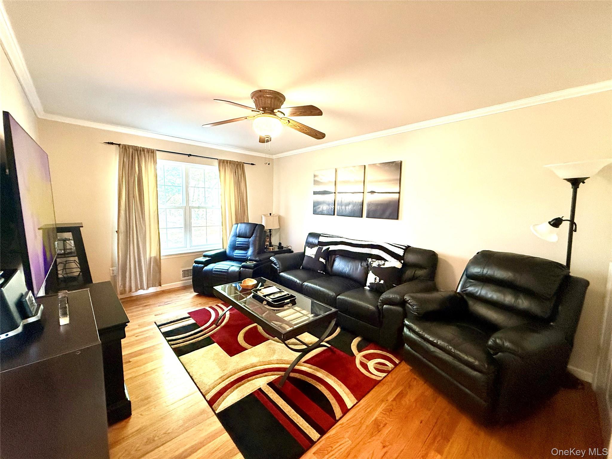 #10 photo, 142 Pinebrook Drive, Hyde Park , NY 12538