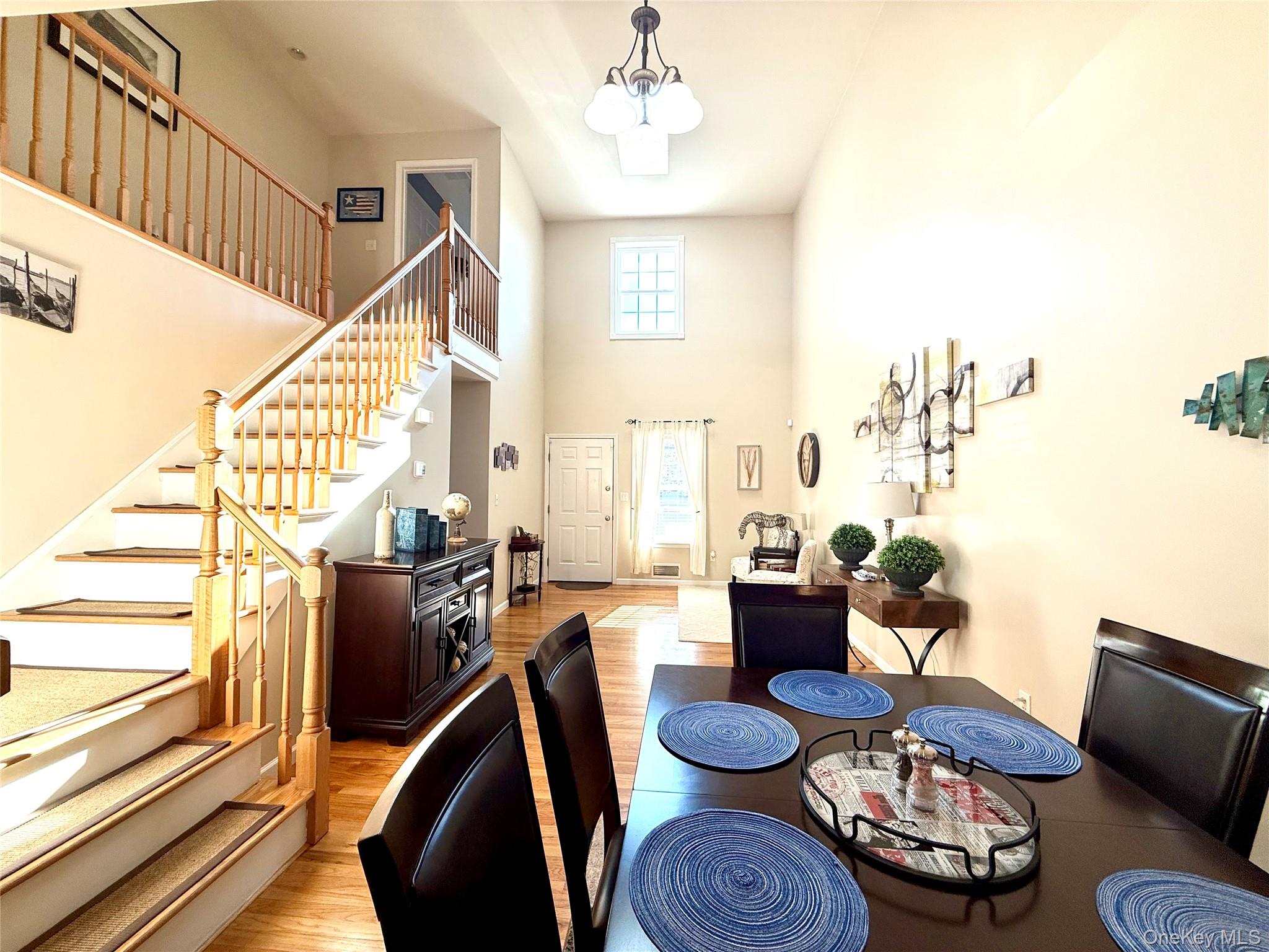 #5 photo, 142 Pinebrook Drive, Hyde Park , NY 12538