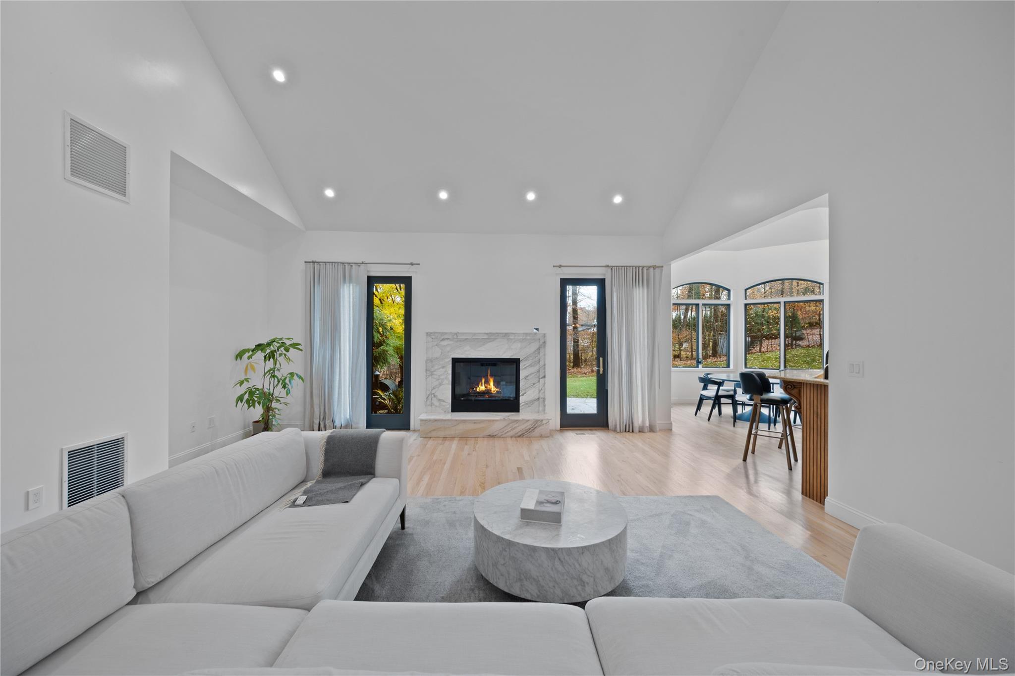 #13 photo, 16 S De Baun Avenue, Airmont , NY 10901