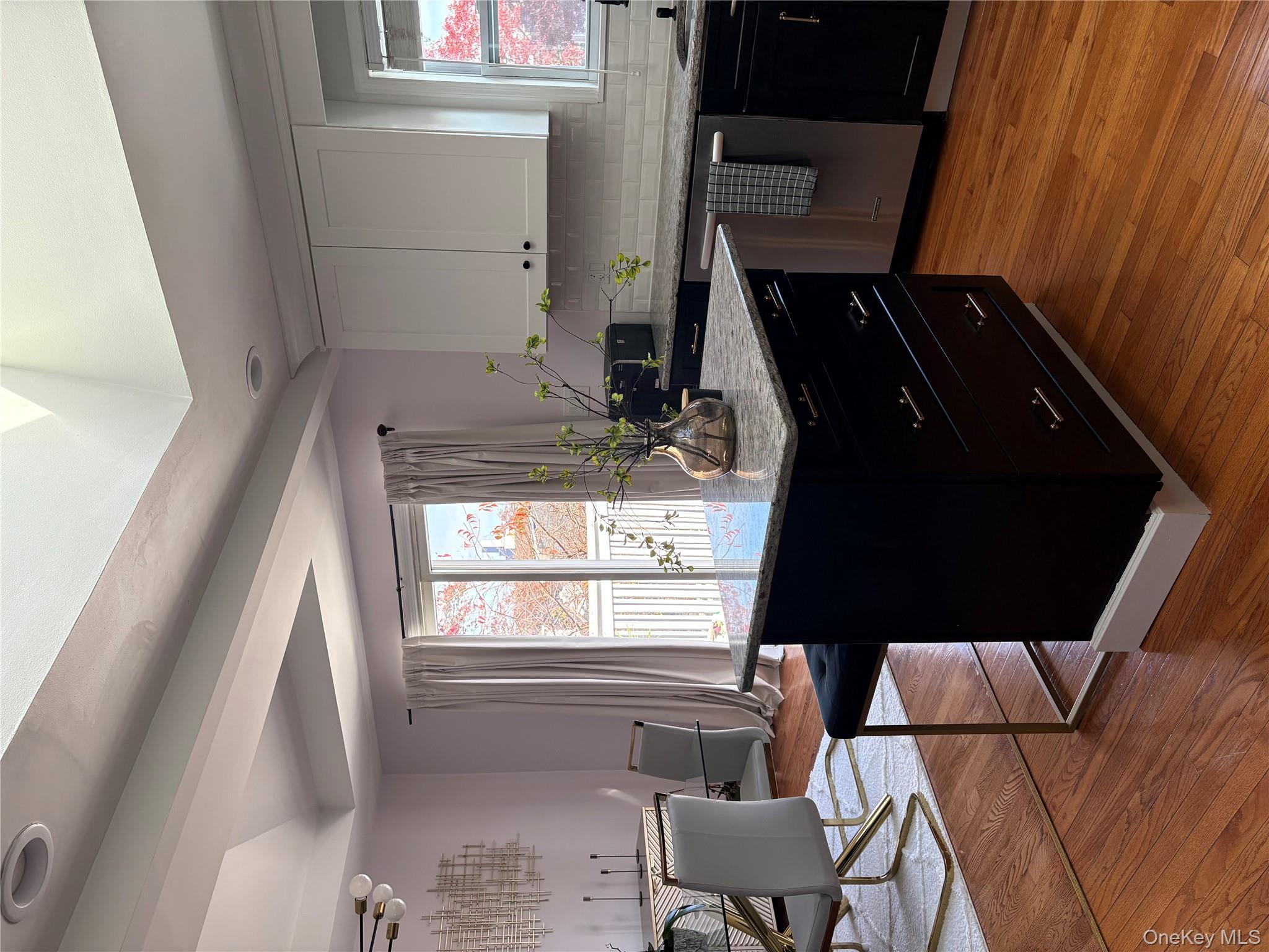 #11 photo, 648 Molloy Street, Copiague , NY 11726