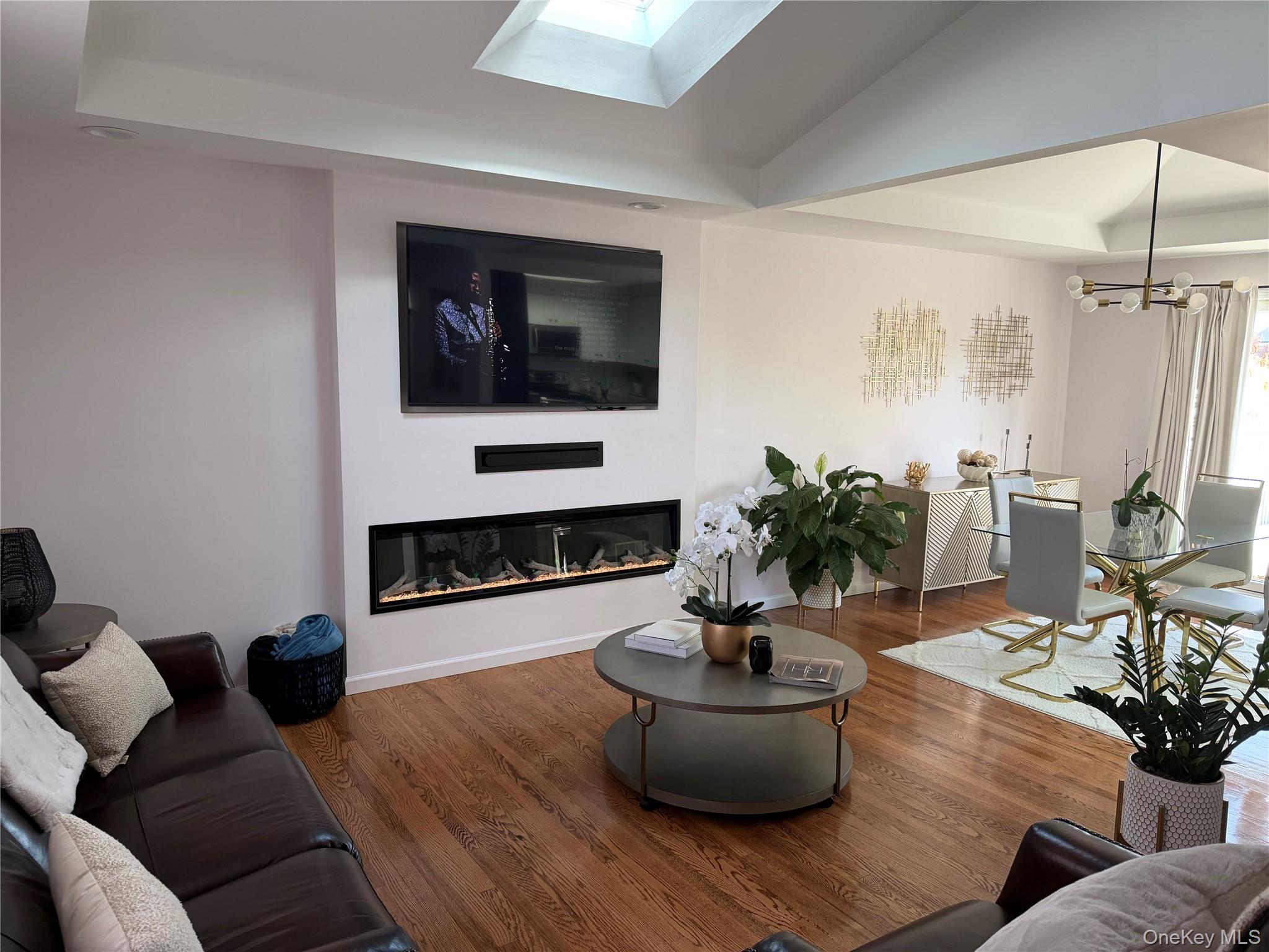 #3 photo, 648 Molloy Street, Copiague , NY 11726