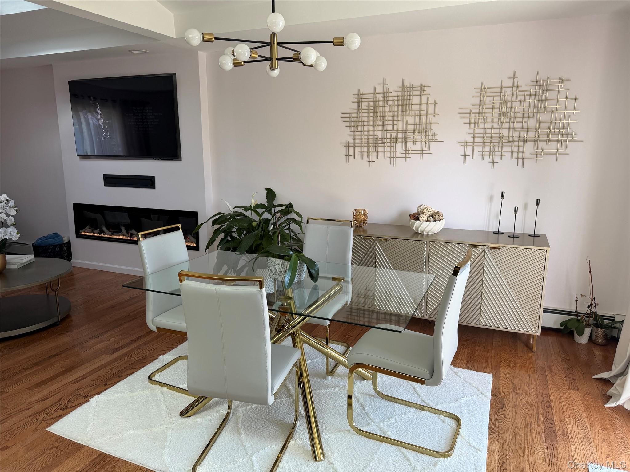 #6 photo, 648 Molloy Street, Copiague , NY 11726