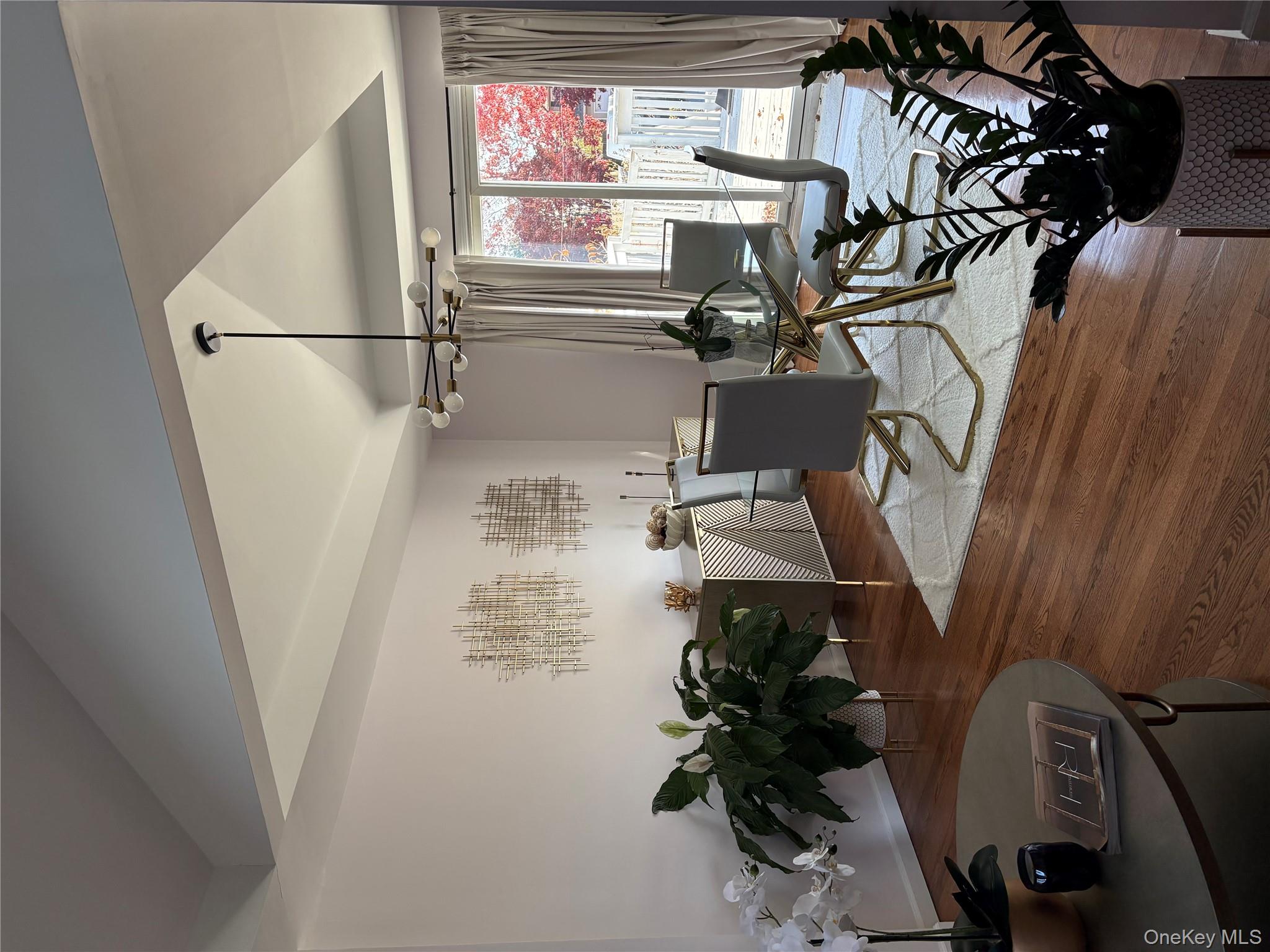 #7 photo, 648 Molloy Street, Copiague , NY 11726