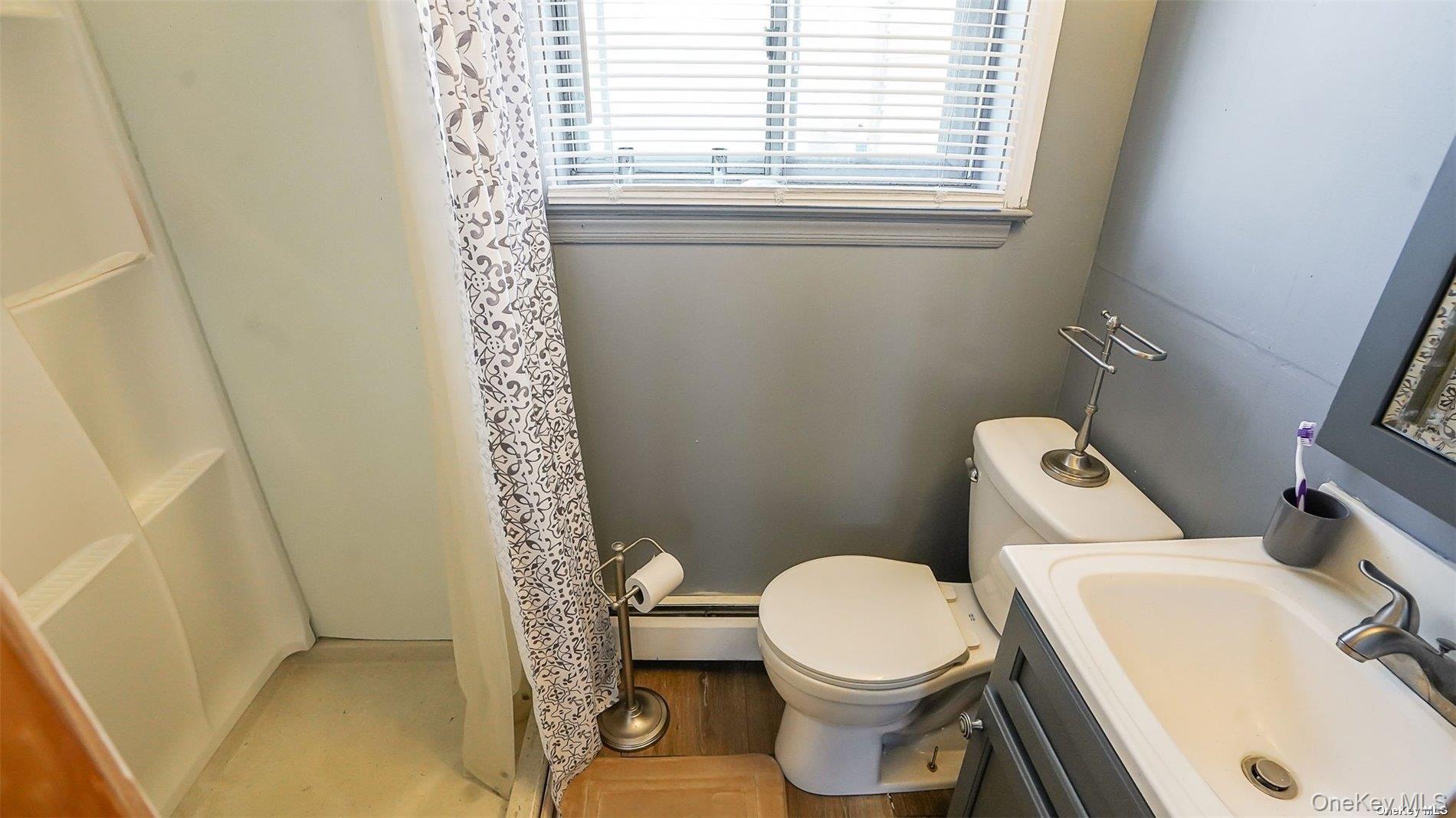 #16 photo, 10 Maria Court, サフォーク郡 Holbrook , NY 11741