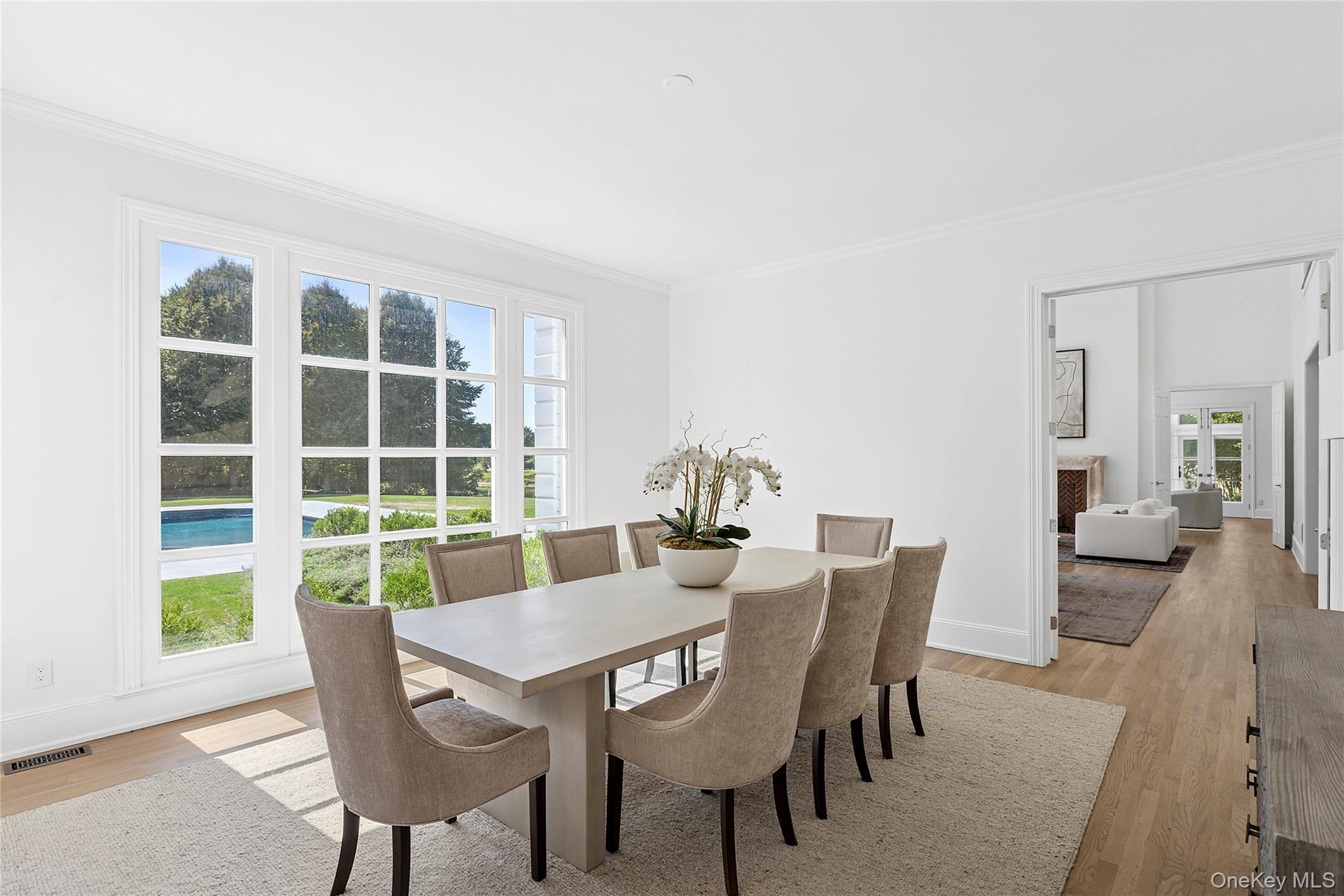 #12 photo, 344 Great Plains Road, Southampton , NY 11968