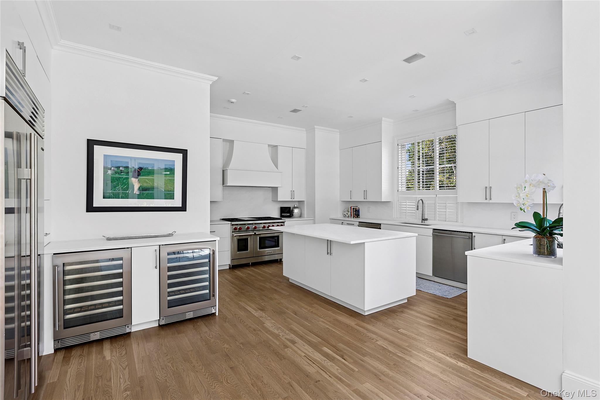 #13 photo, 344 Great Plains Road, Southampton , NY 11968