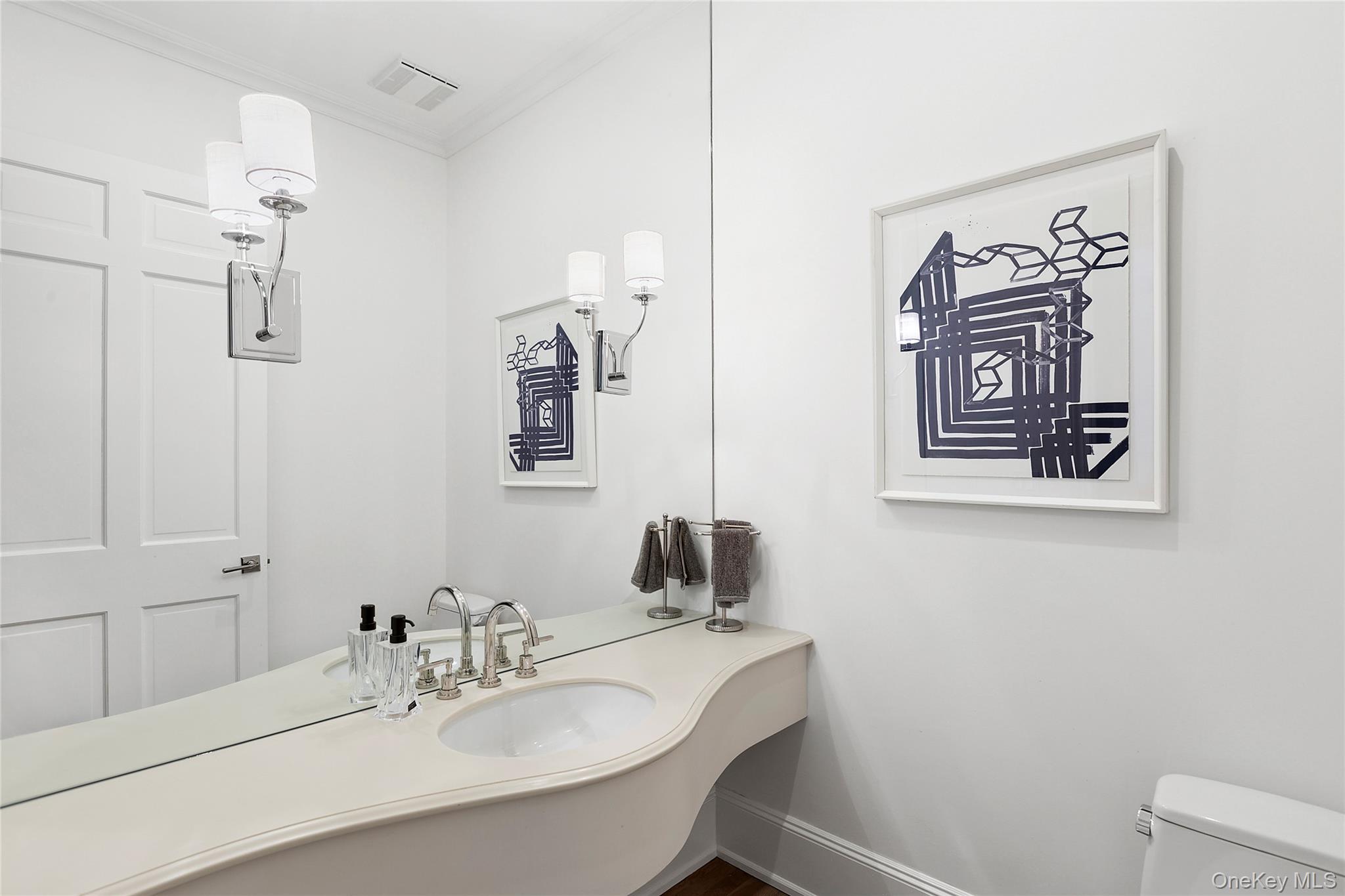 #18 photo, 344 Great Plains Road, Southampton , NY 11968