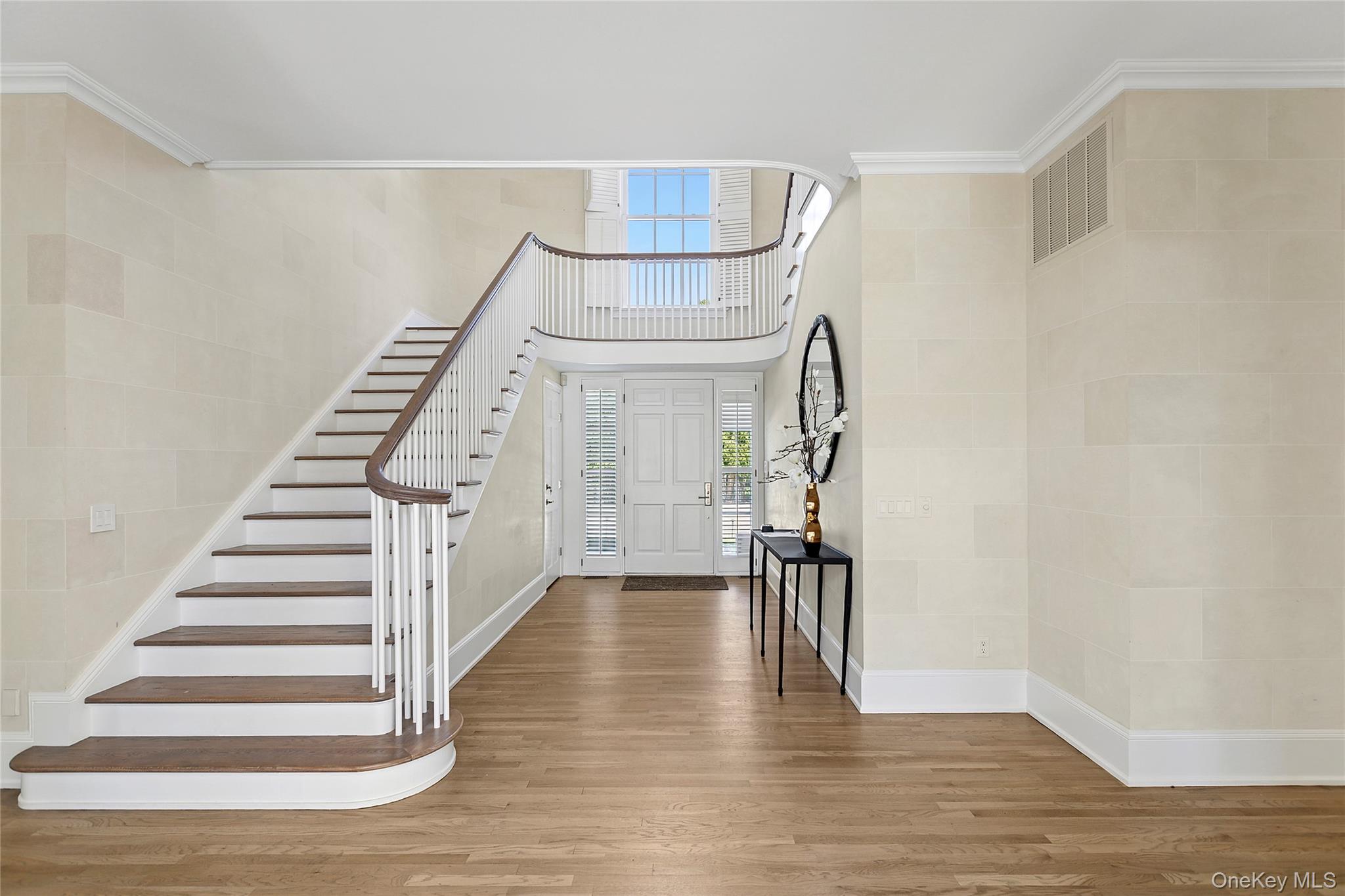 #5 photo, 344 Great Plains Road, Southampton , NY 11968