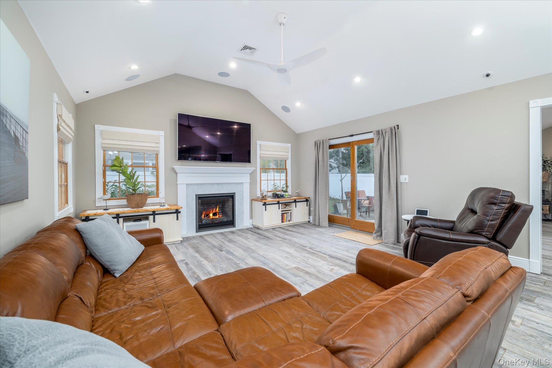 #11 photo, 452 Westminster Road, Rockville Centre , NY 11570