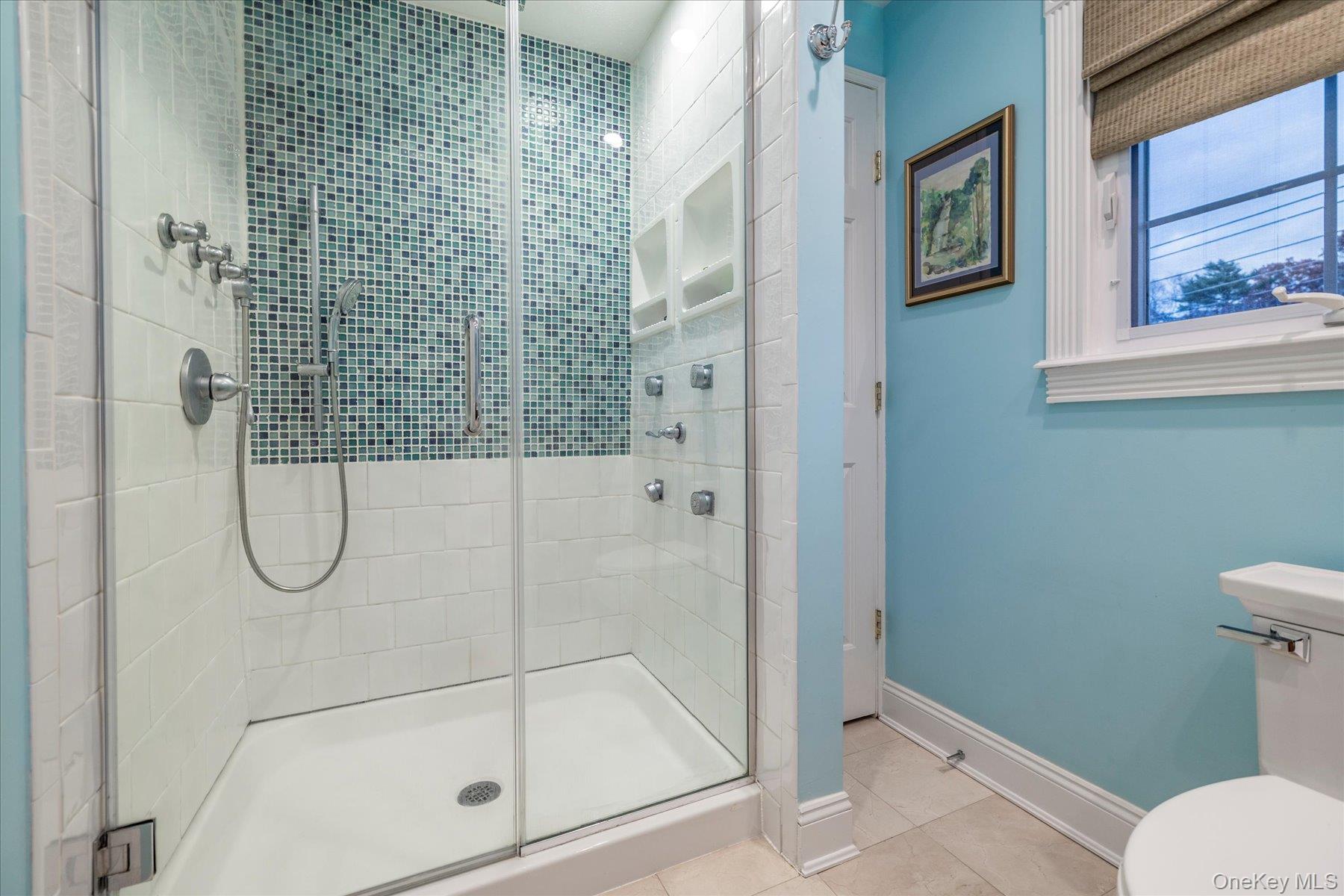 #19 photo, 452 Westminster Road, Rockville Centre , NY 11570