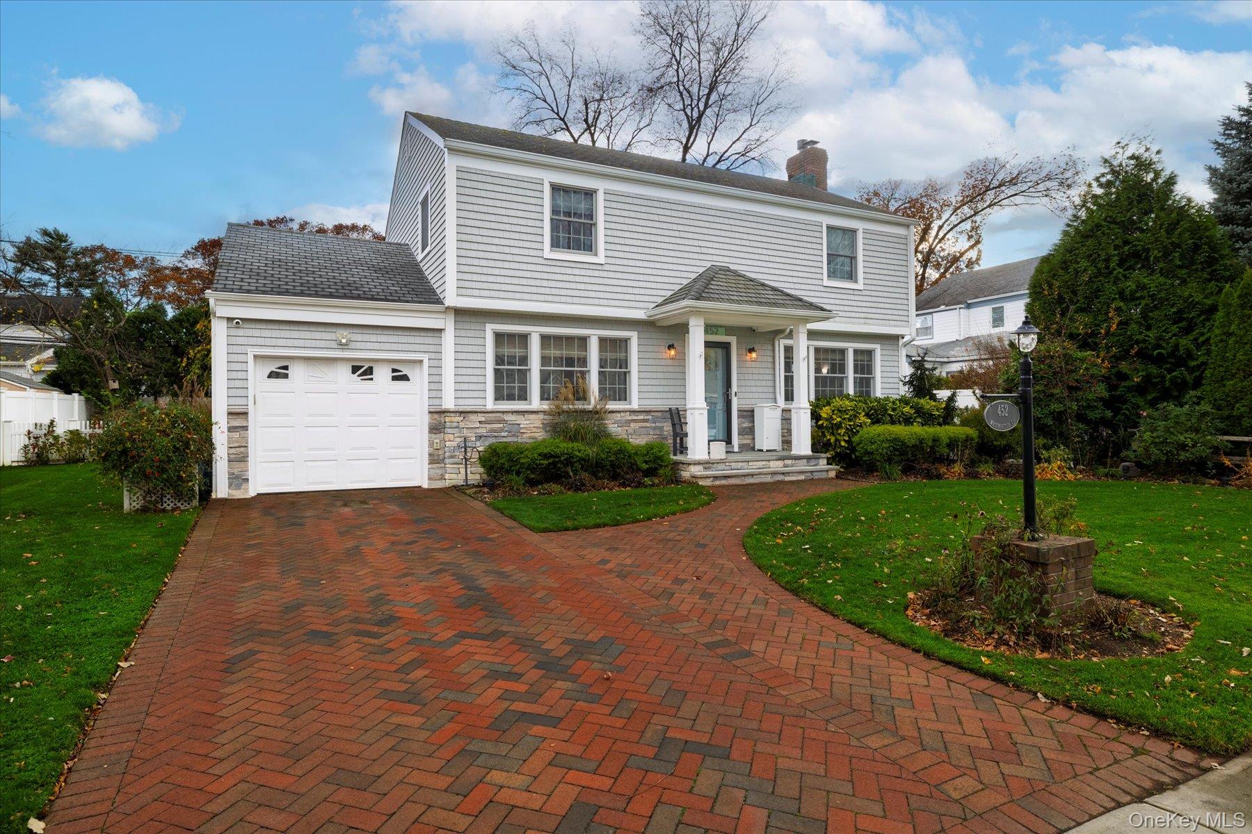 #2 photo, 452 Westminster Road, Rockville Centre , NY 11570