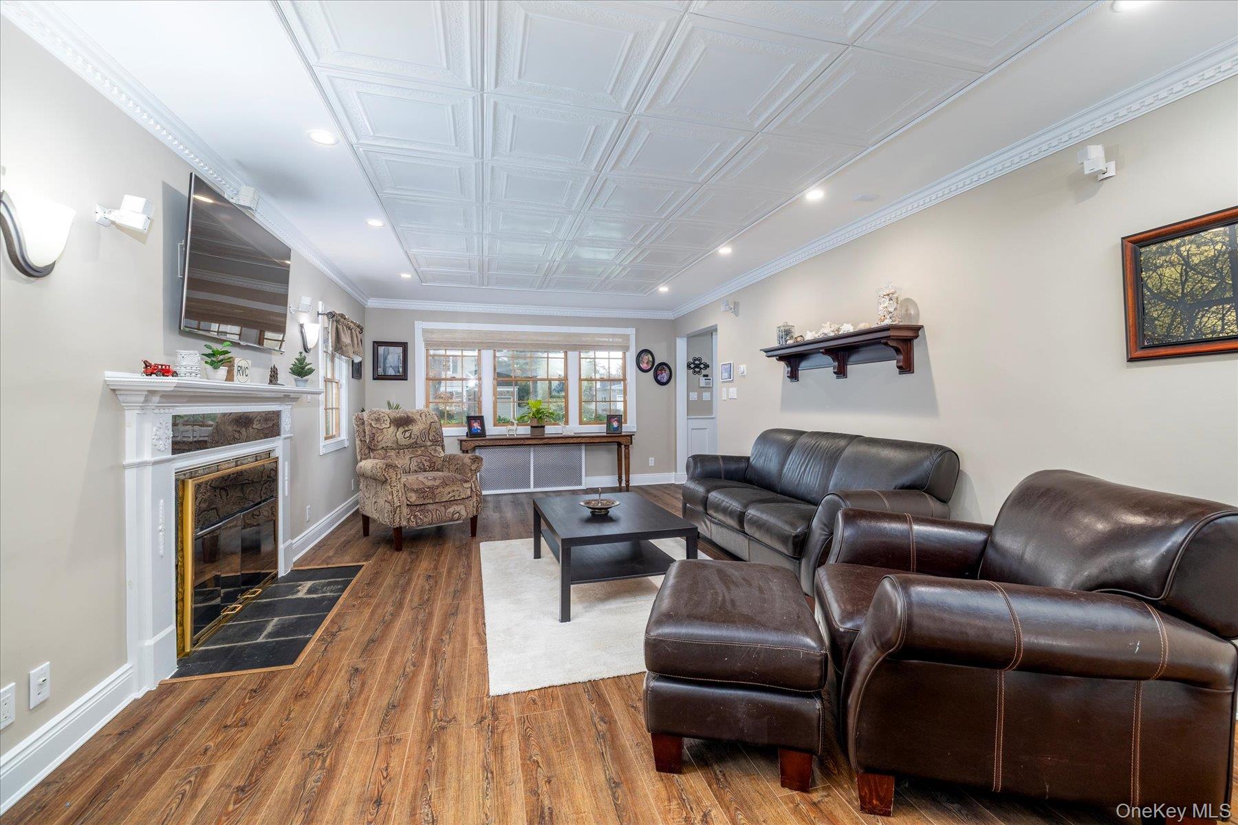 #4 photo, 452 Westminster Road, Rockville Centre , NY 11570