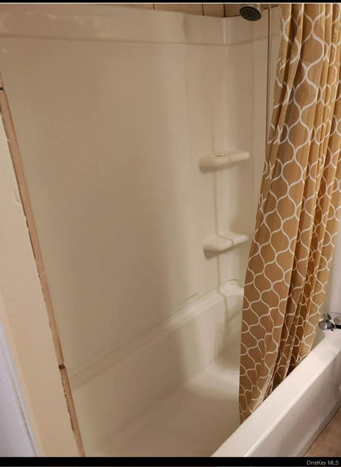 #6 photo, 37 Knollcrest Avenue, Farmingville , NY 11738