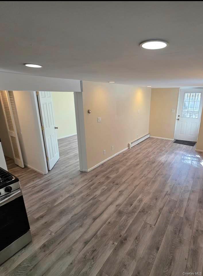 #9 photo, 37 Knollcrest Avenue, सफ़ोक काउंटी Farmingville , NY 11738