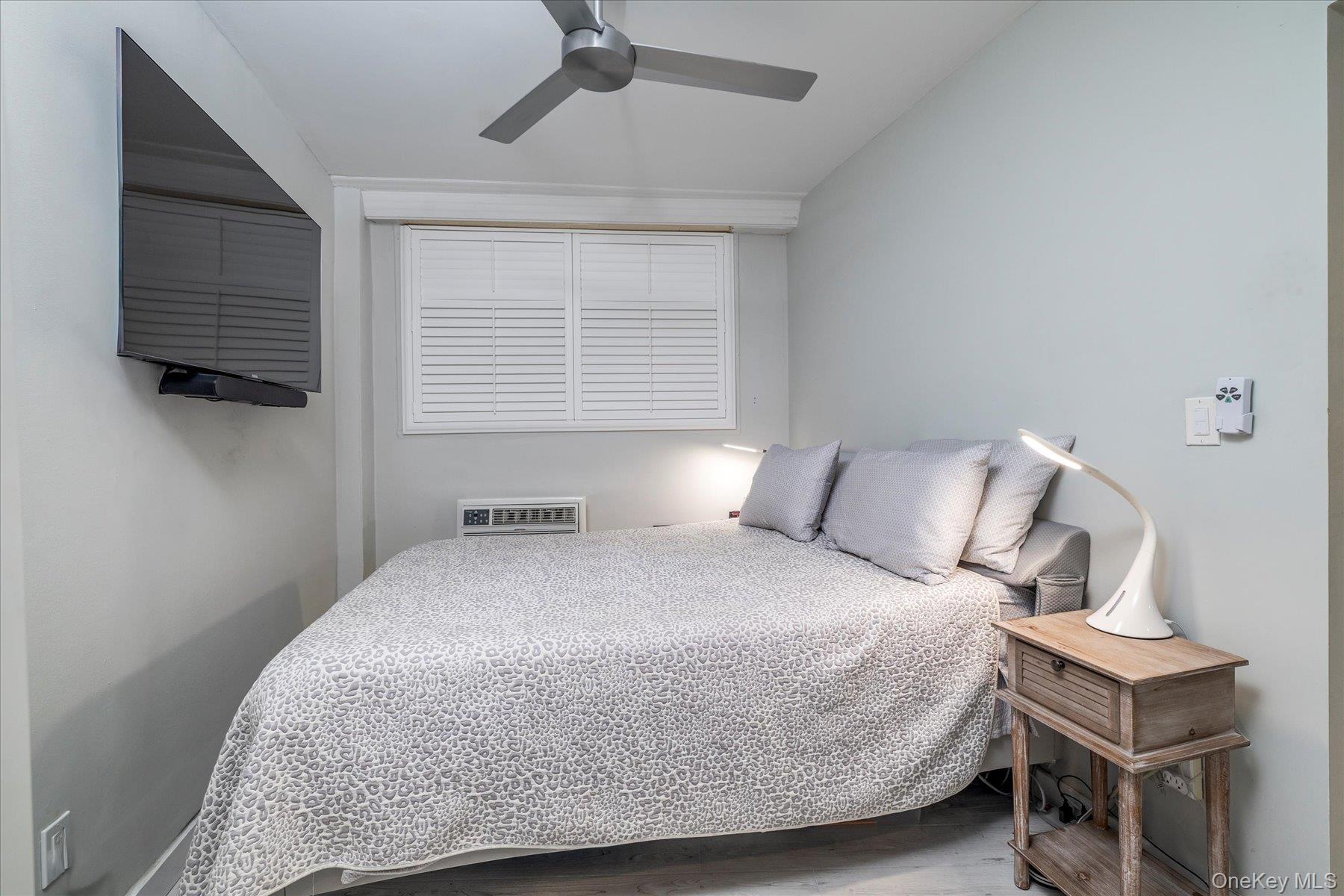 #10 photo, 830 Shore Road, Long Beach , NY 11561