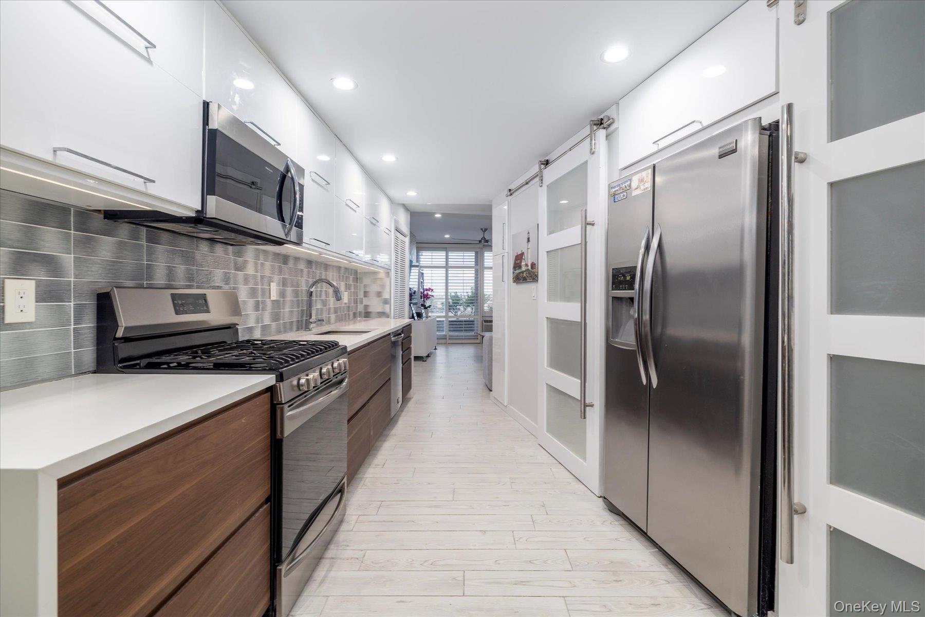 #6 photo, 830 Shore Road, Long Beach , NY 11561