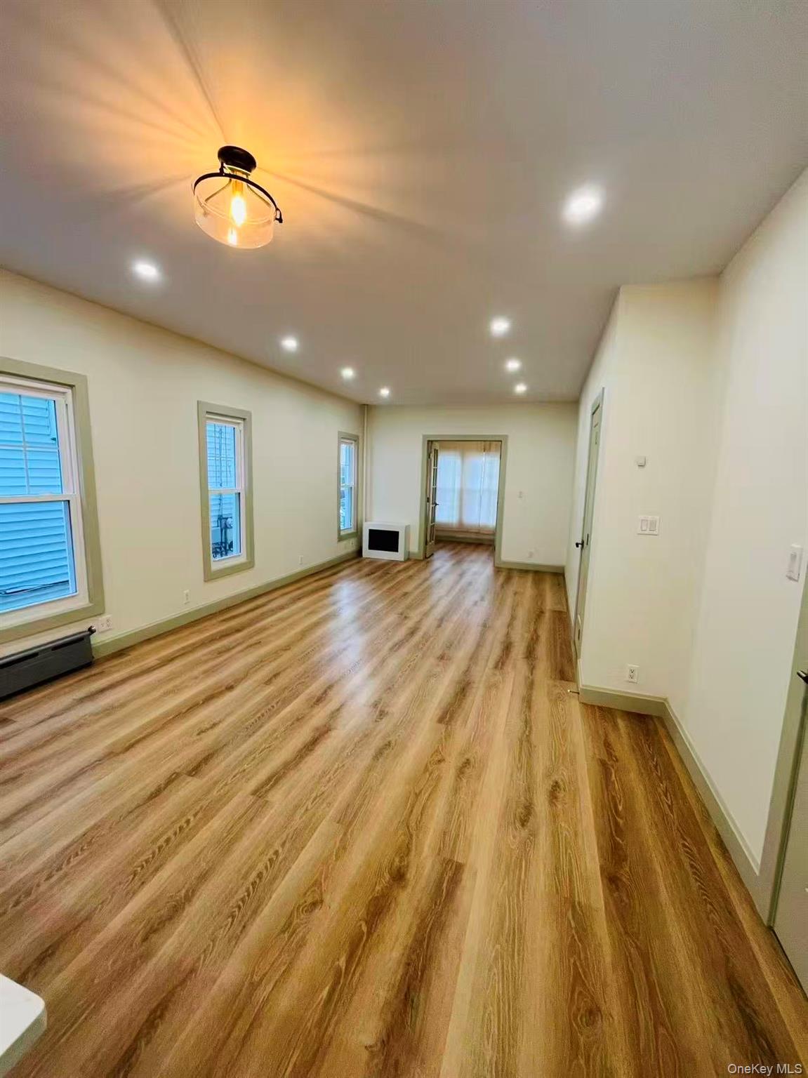 #8 photo, 8433 124th Street, Kew Gardens , NY 11415