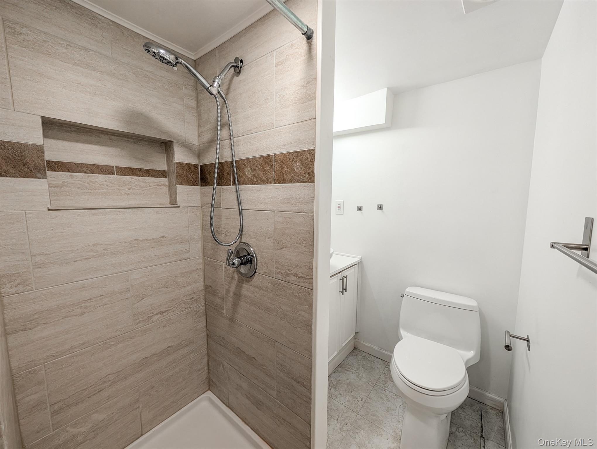 #18 photo, 59 Westfield Road, Coram , NY 11727