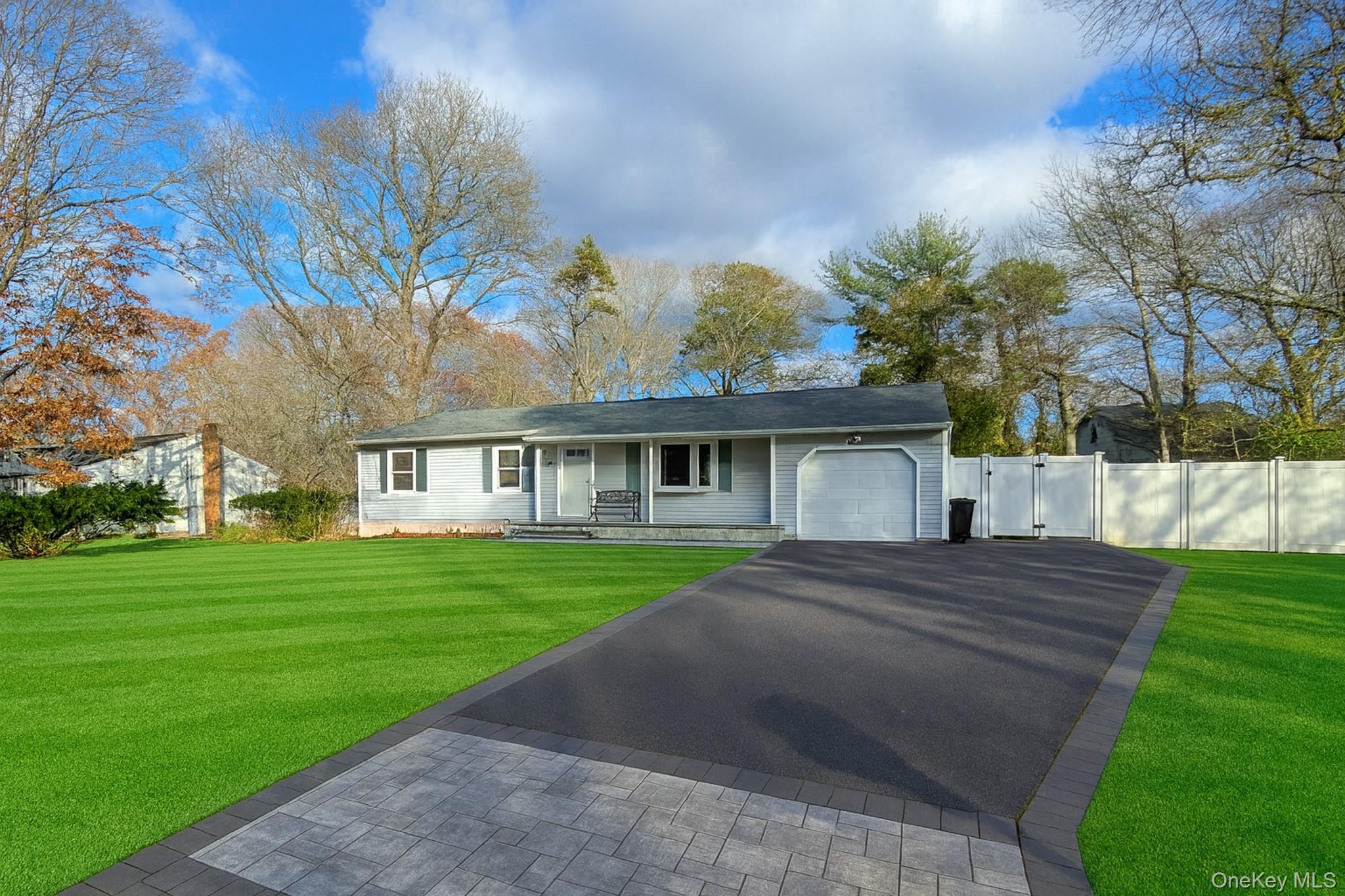 #2 photo, 59 Westfield Road, Coram , NY 11727