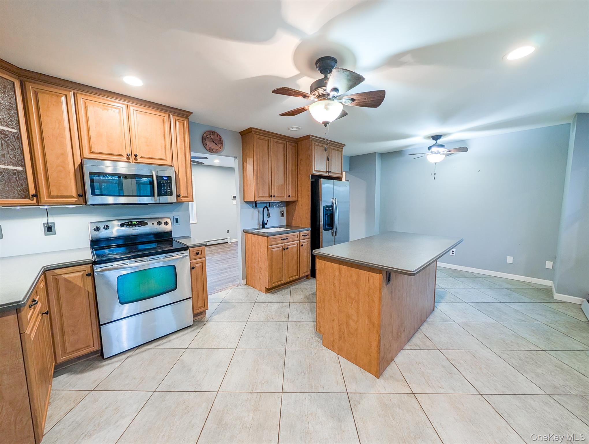 #4 photo, 59 Westfield Road, Coram , NY 11727