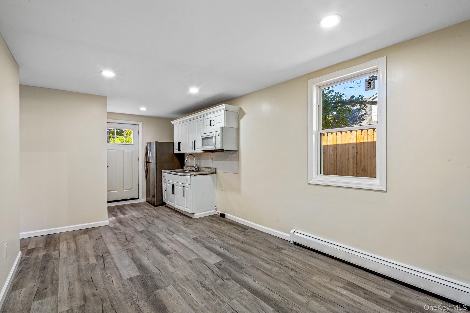 #17 photo, 6 Mccue Street, Wheatley Heights , NY 11798